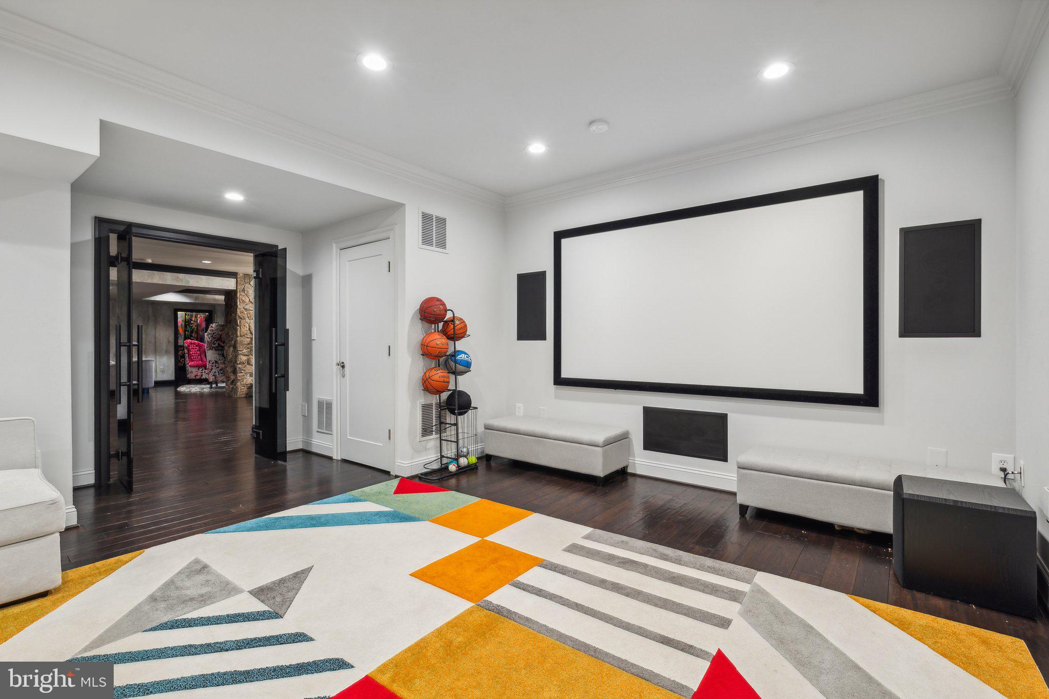 BEACON HILL - Residential