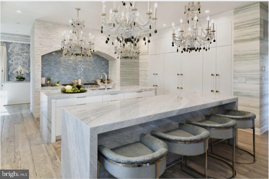BEACON HILL - Residential