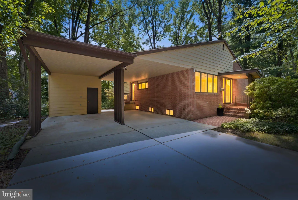 1300 Grinnell Road, Wilmington, DE 19803