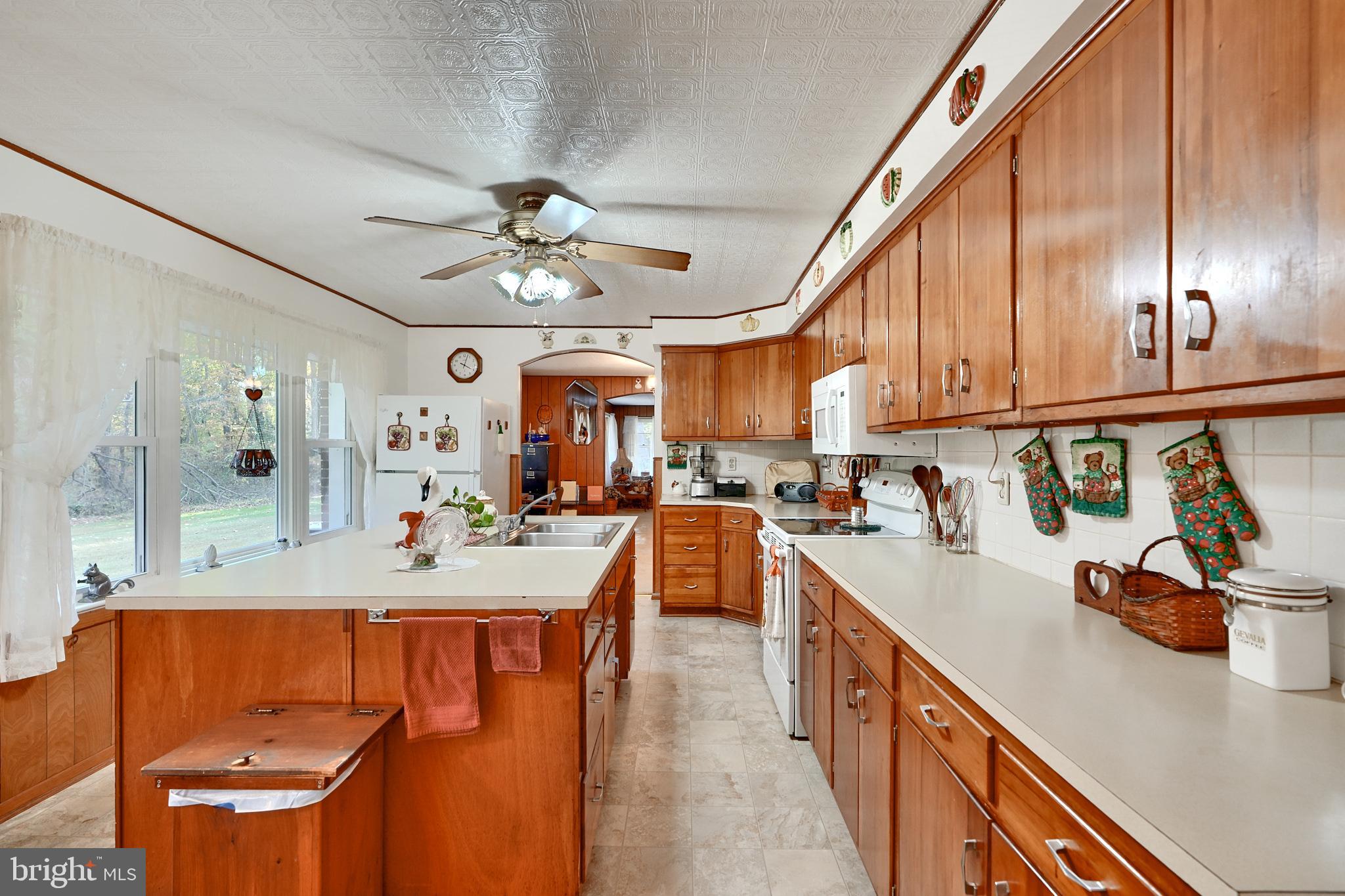2288 OLDFIELD POINT ROAD
