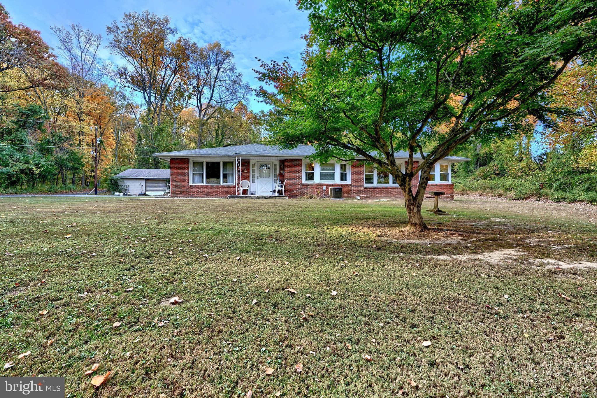 SPECTACUALR WATERFRONT OPPORTUNITY! 5.3 wooded acres on the Elk River!
PRICED BELOW APPRAISED VALUE!!
Ranch home built in 1971 with 2-3 nice sized bedrooms, large kitchen with island and breakfast nook, spacious dining room and living room. Full unfinished basement with loads of potential! Oil heat and central air, large detached garage. Private wooded setting with over 165 feet of waterfront.
