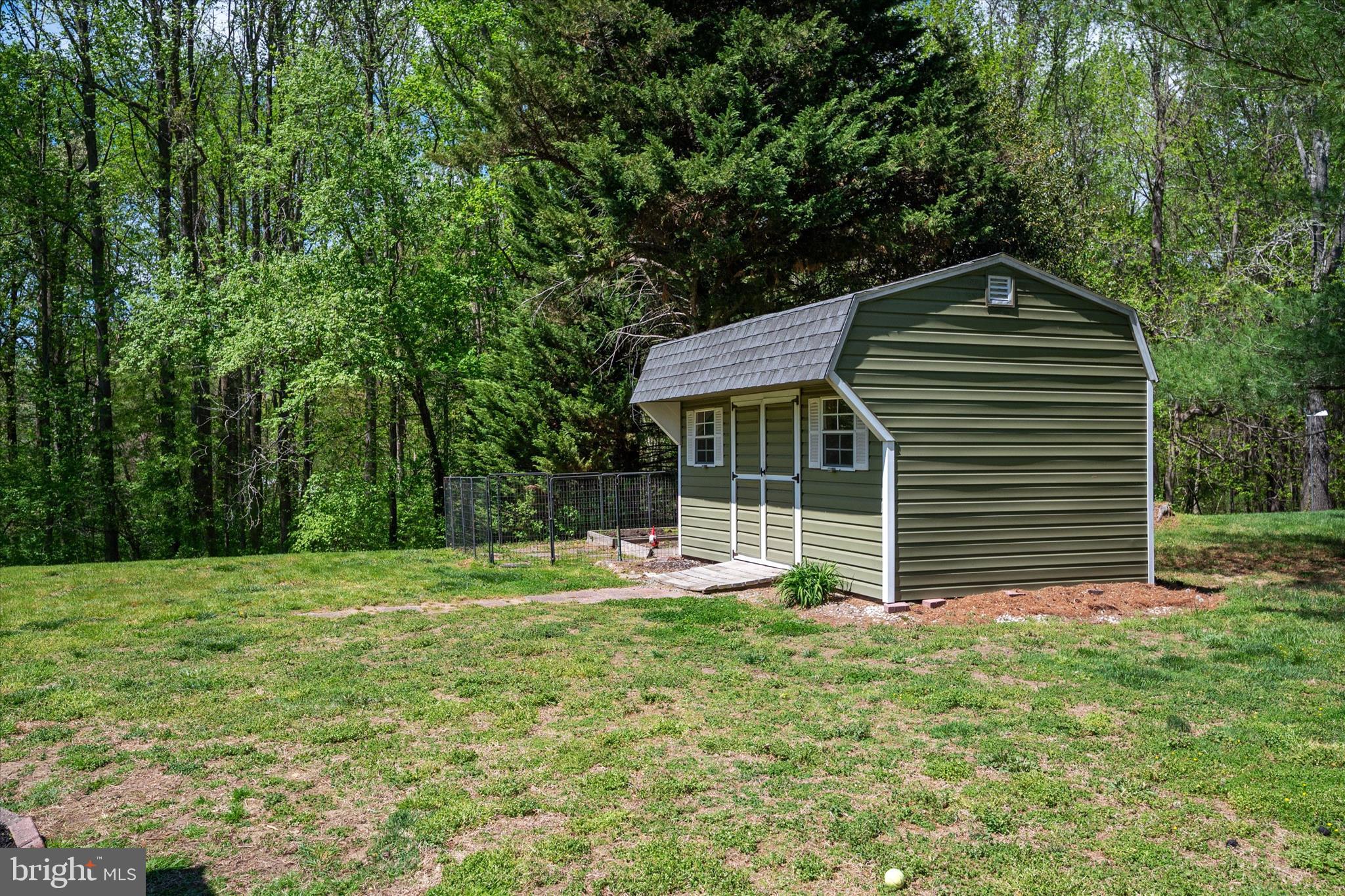 BAY COUNTRY - Residential