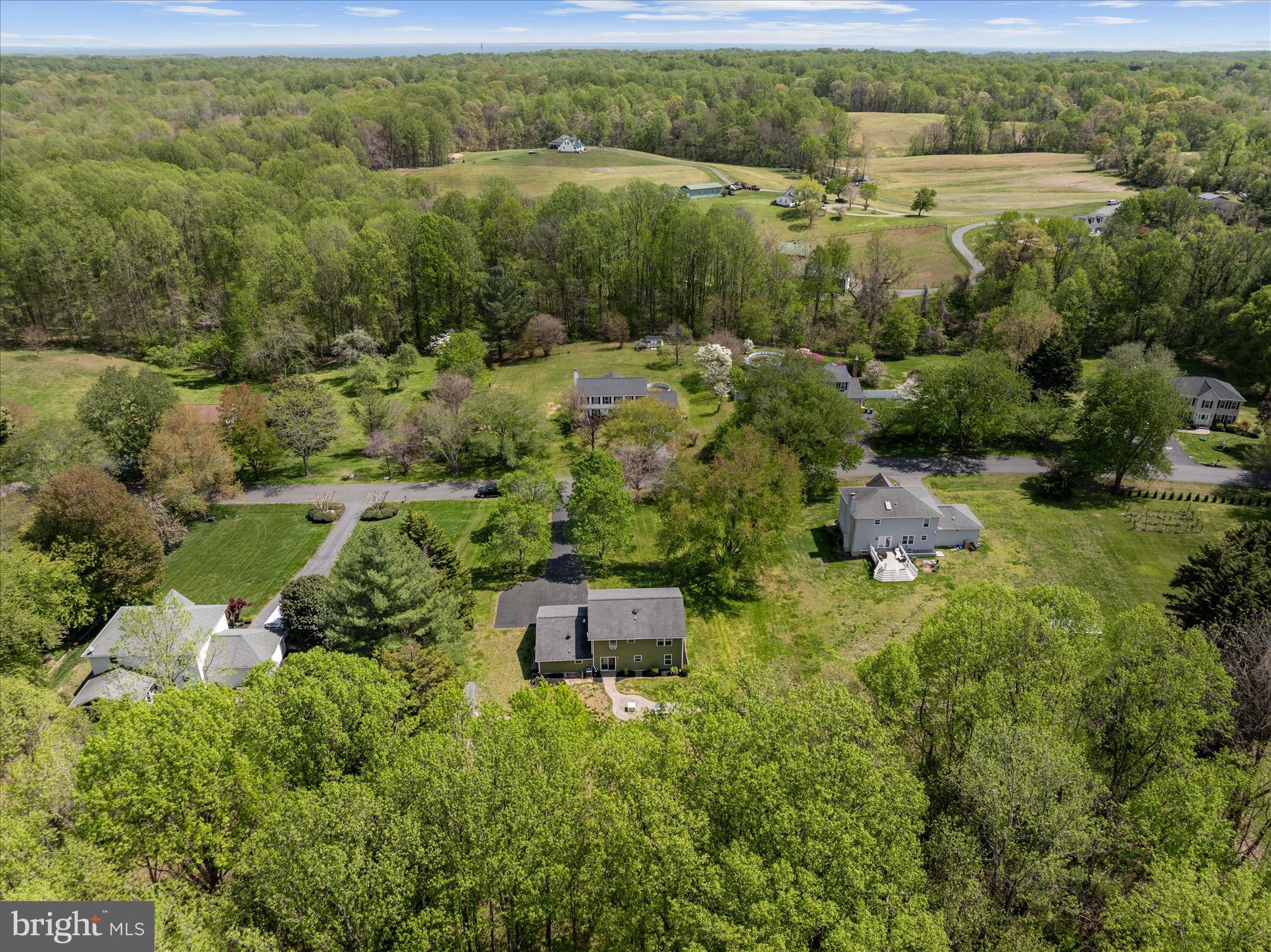 BAY COUNTRY - Residential