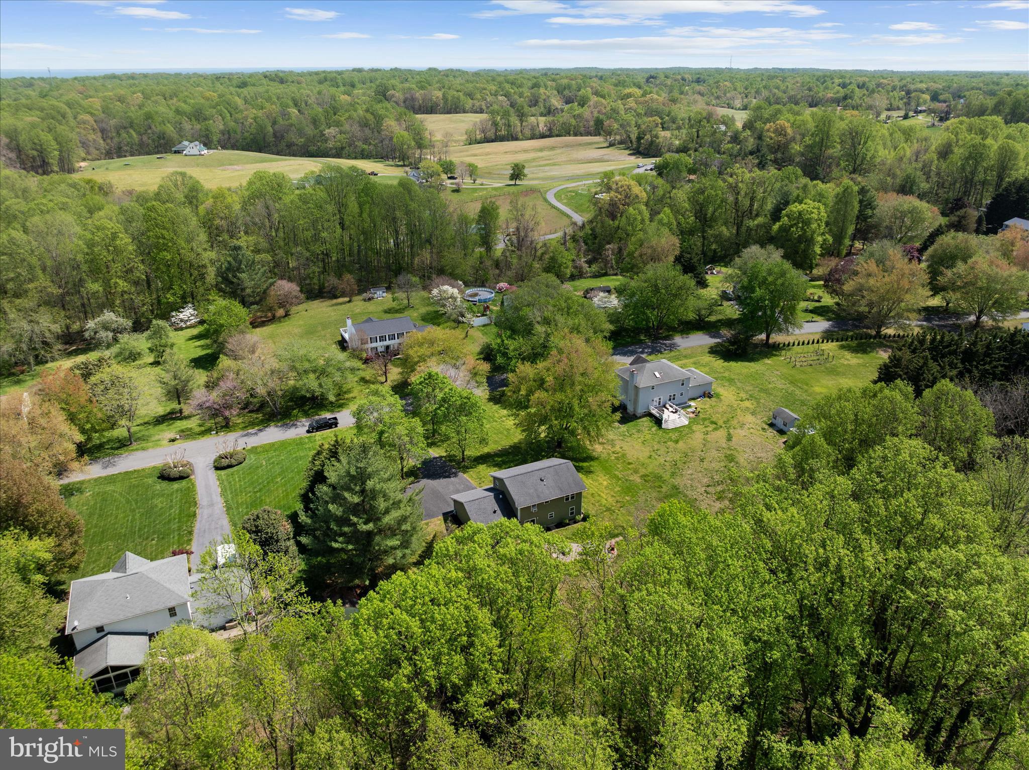 BAY COUNTRY - Residential