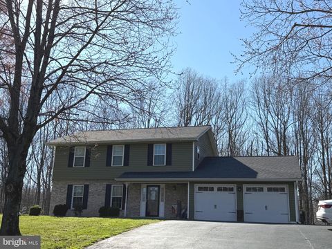 Photo of 6310 Woodcrest Drive, DUNKIRK, MD 20754 (MLS # MDAA2140630)