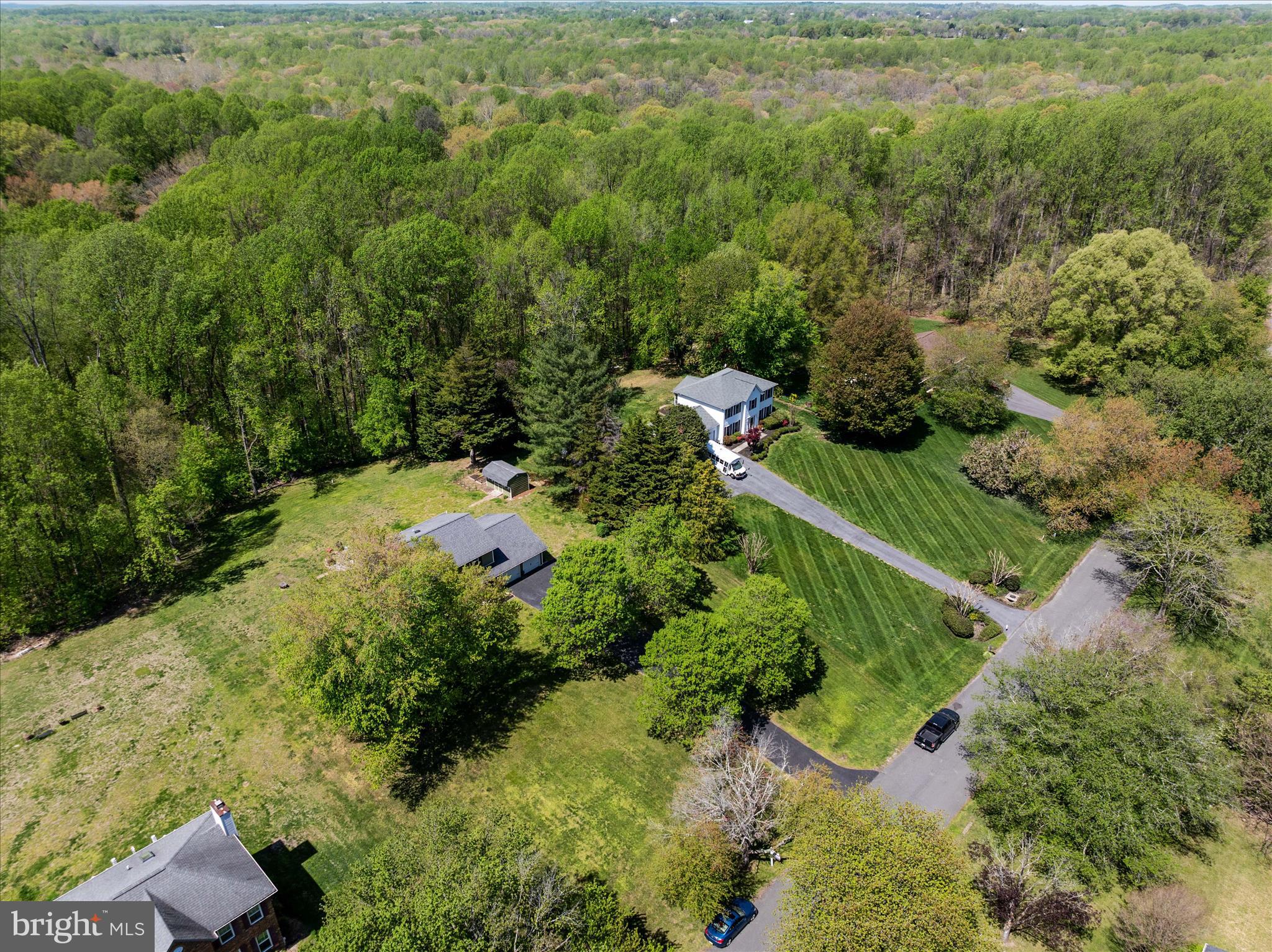 BAY COUNTRY - Residential