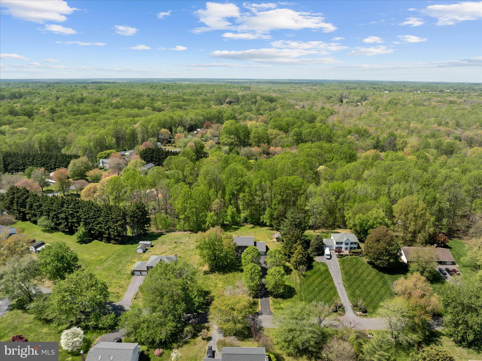 BAY COUNTRY - Residential