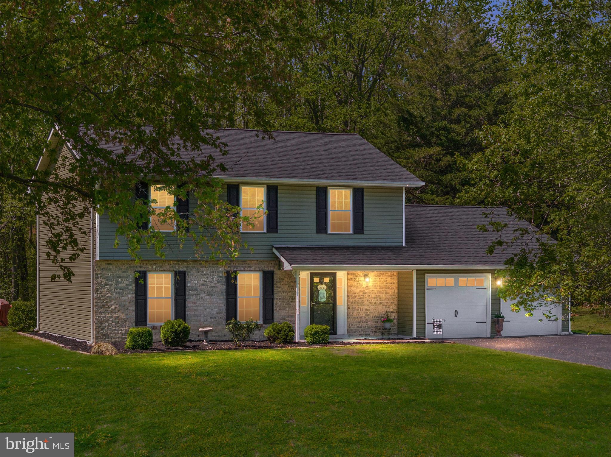 BAY COUNTRY - Residential