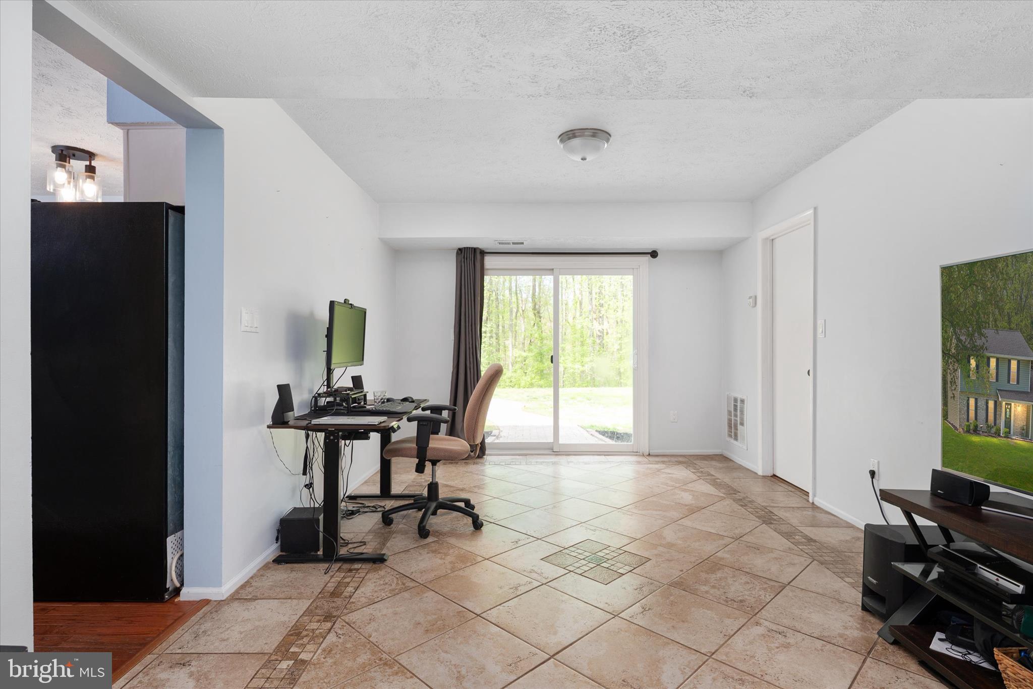 BAY COUNTRY - Residential