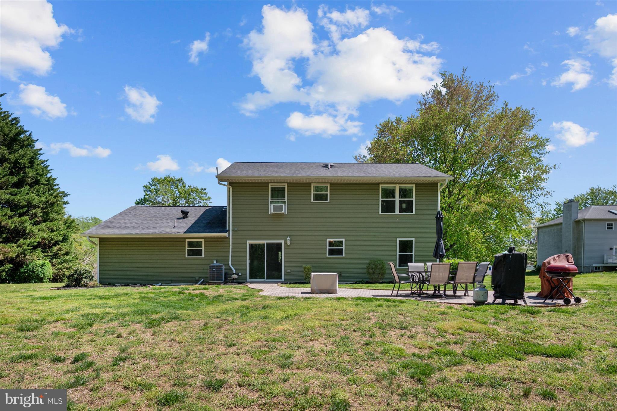 BAY COUNTRY - Residential