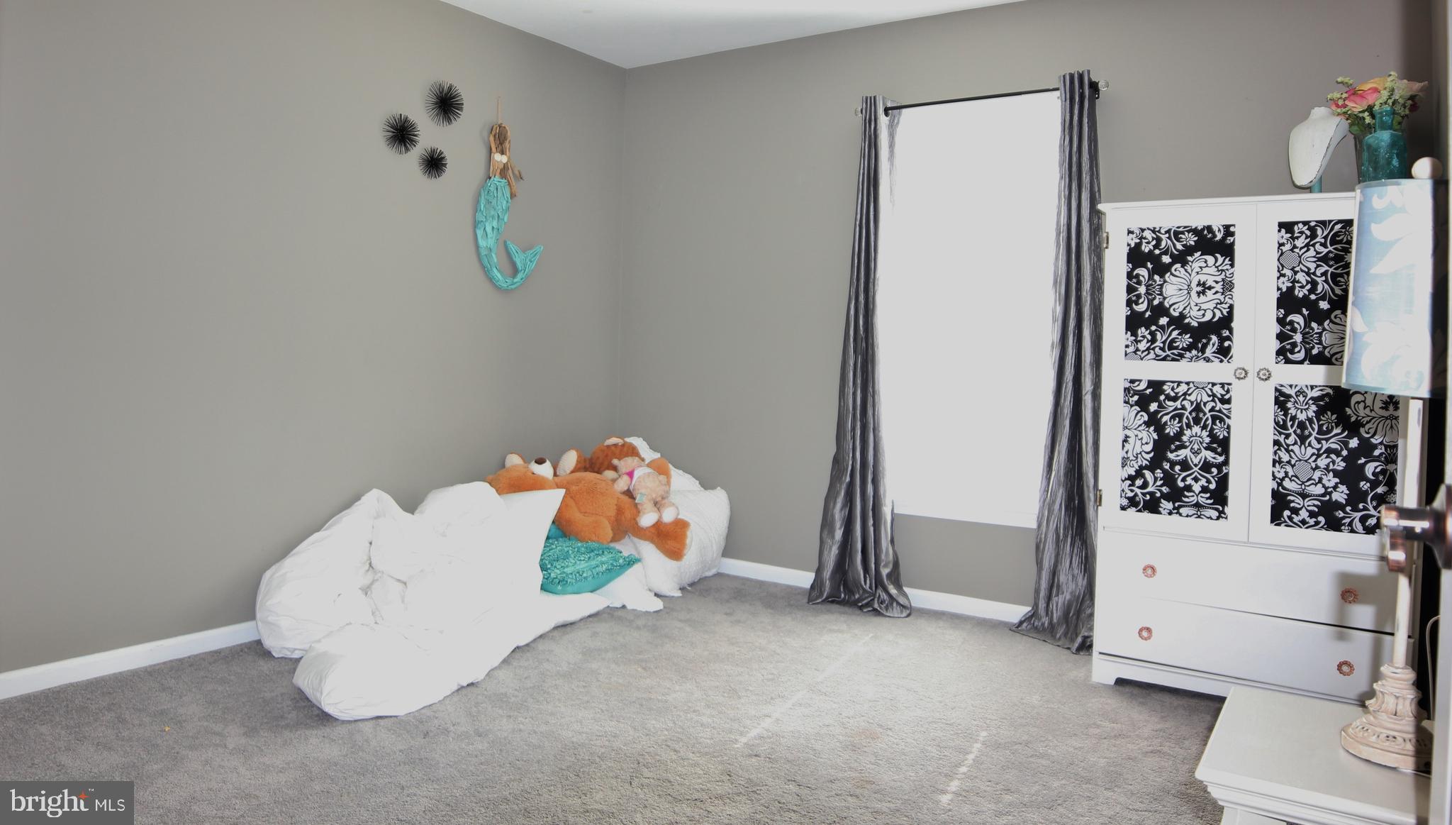 SUN MEADOW - Residential Lease