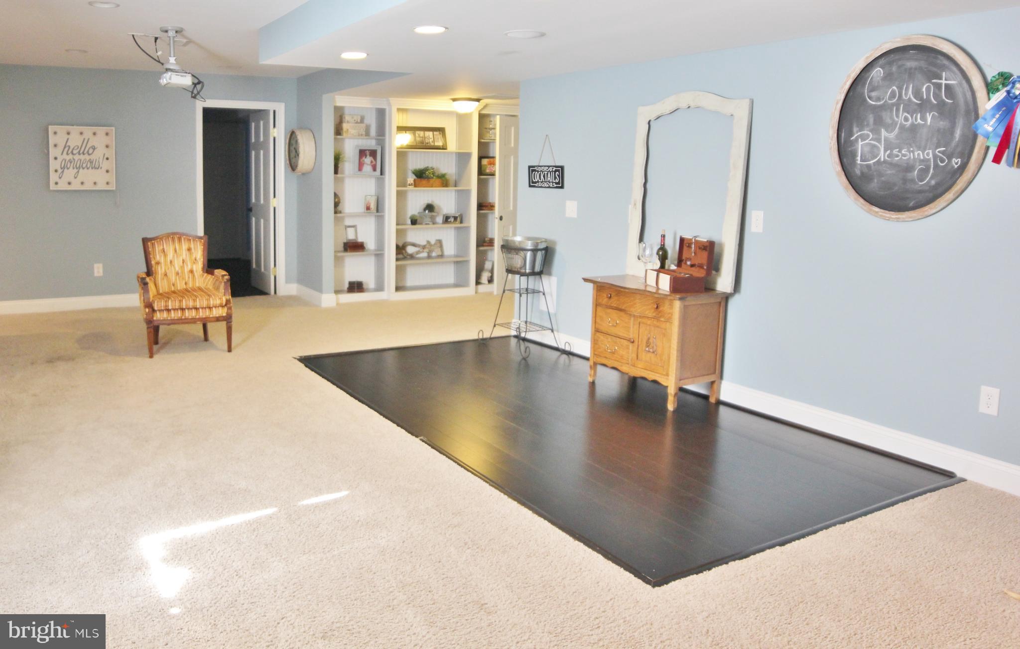 SUN MEADOW - Residential Lease