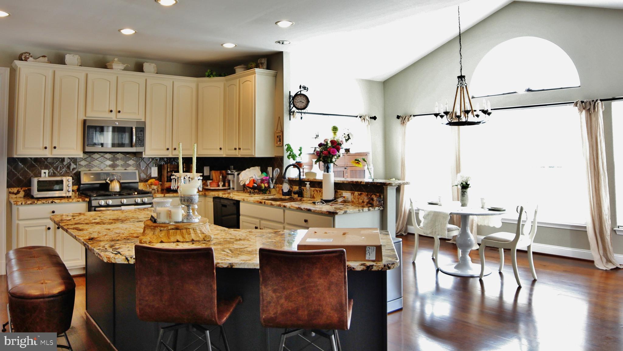SUN MEADOW - Residential Lease