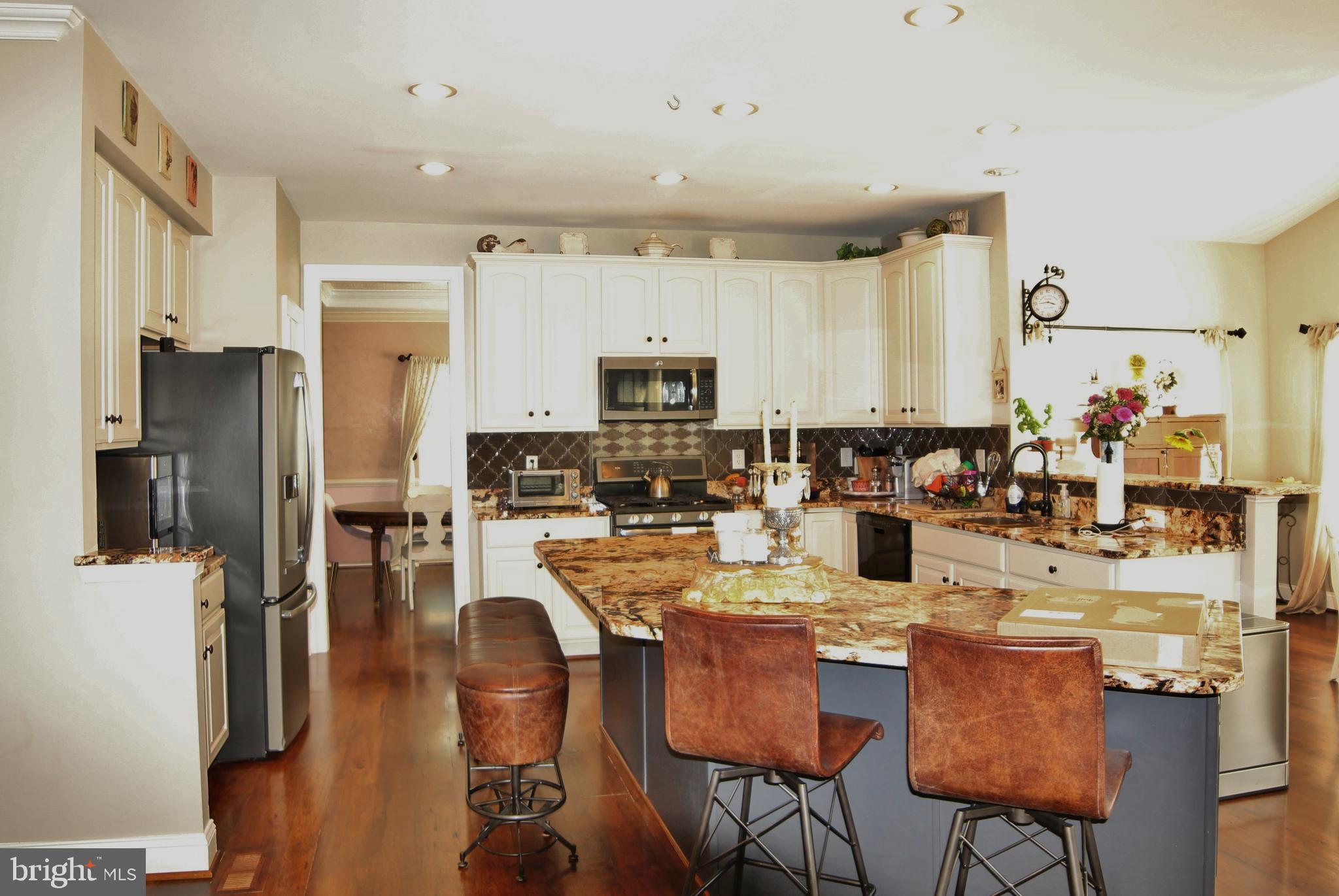 SUN MEADOW - Residential Lease