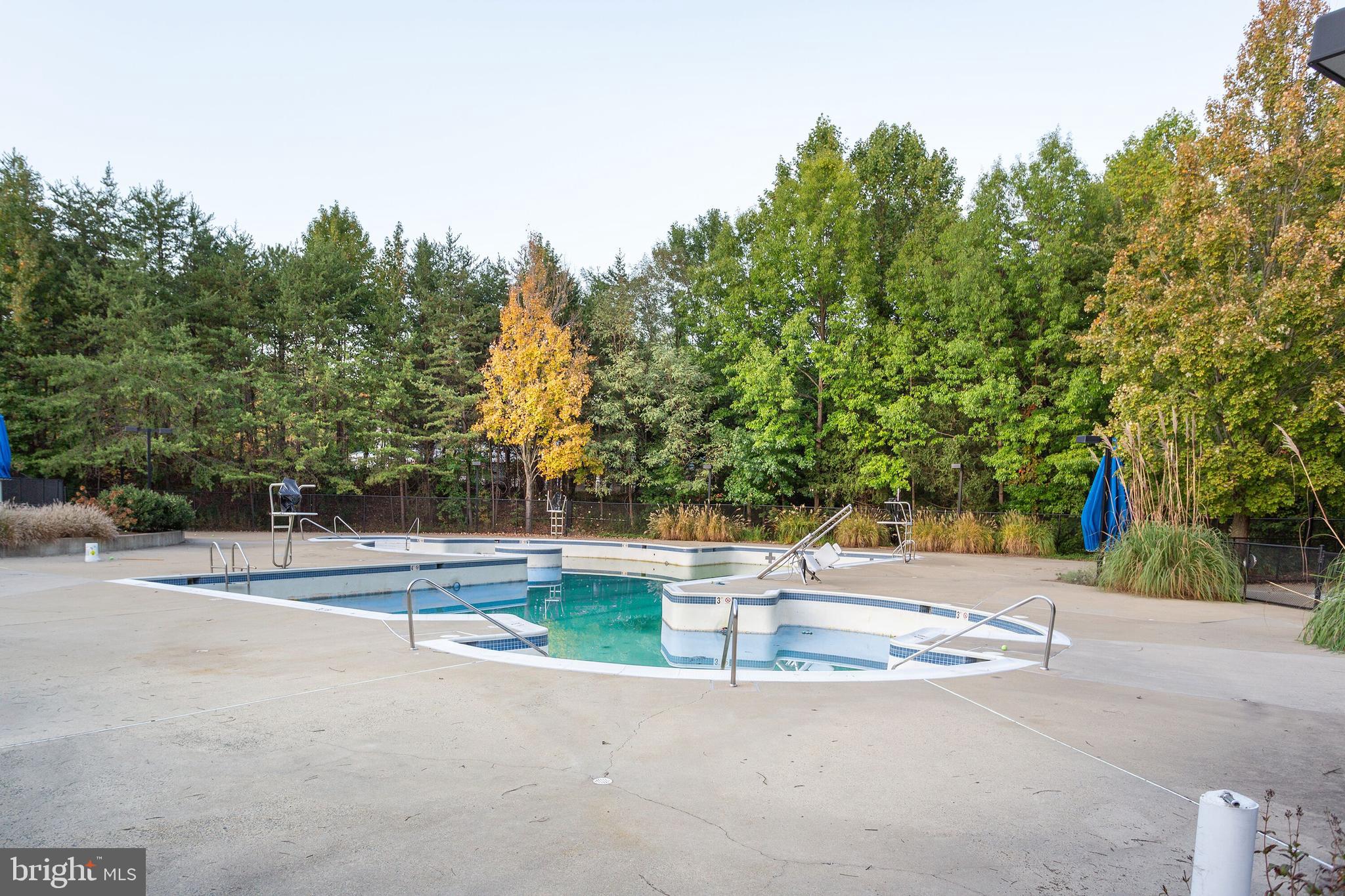 HALSTEAD GLEN - Residential