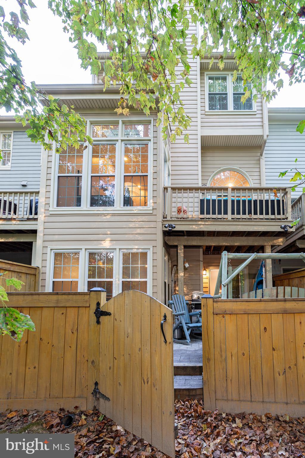 HALSTEAD GLEN - Residential