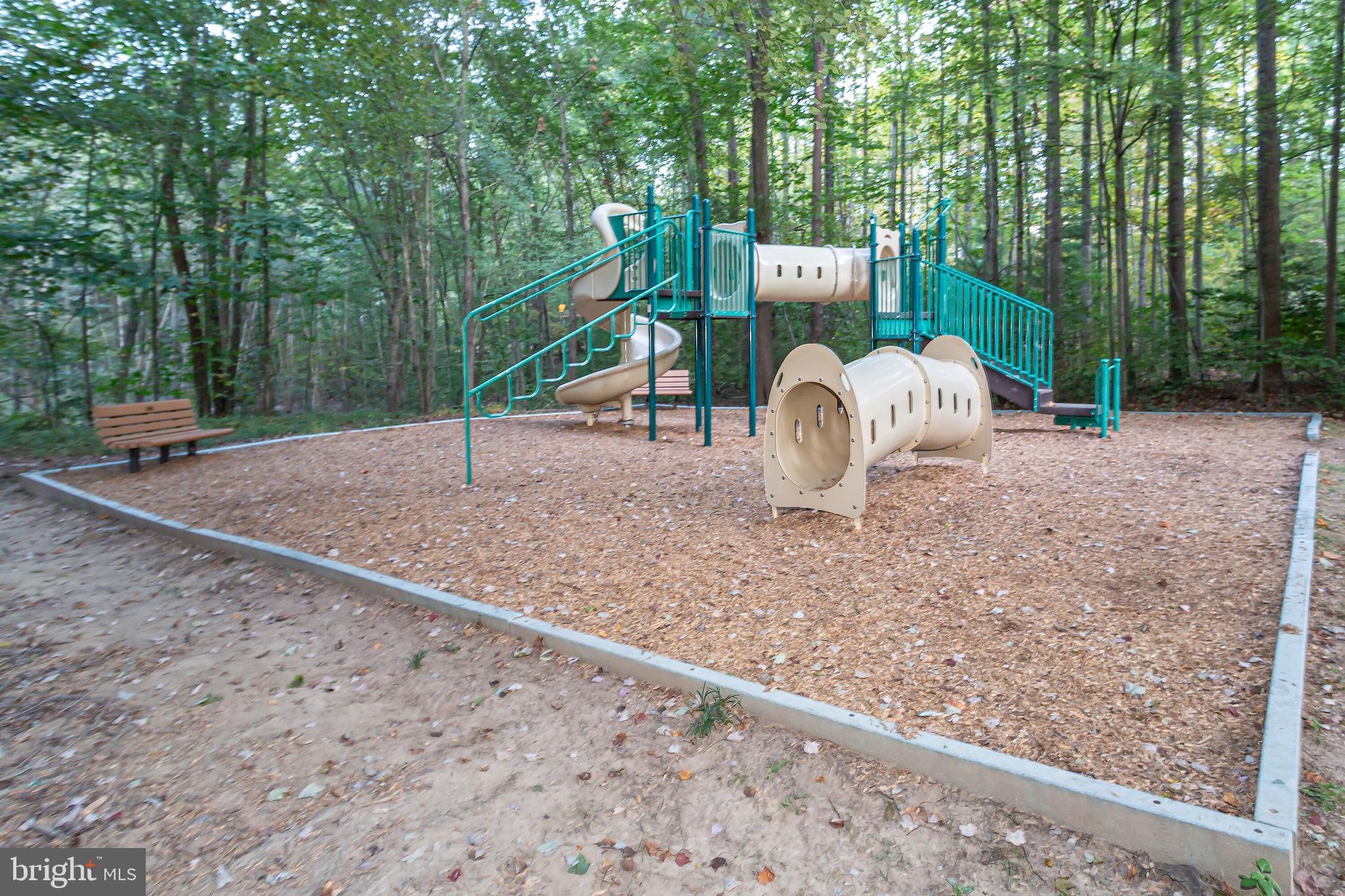 HALSTEAD GLEN - Residential