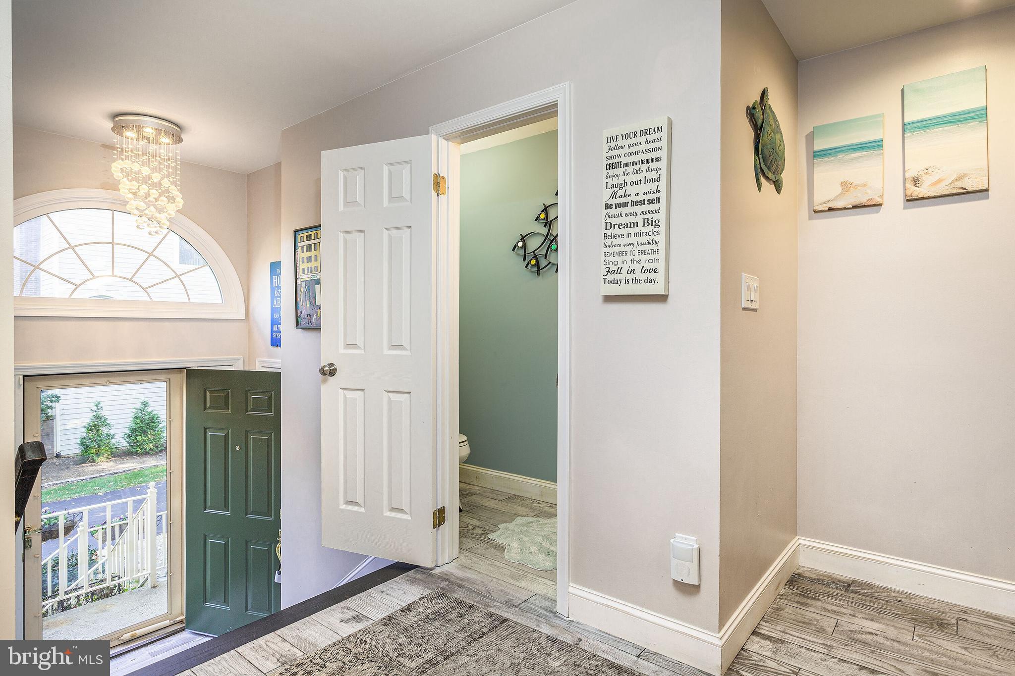 HALSTEAD GLEN - Residential