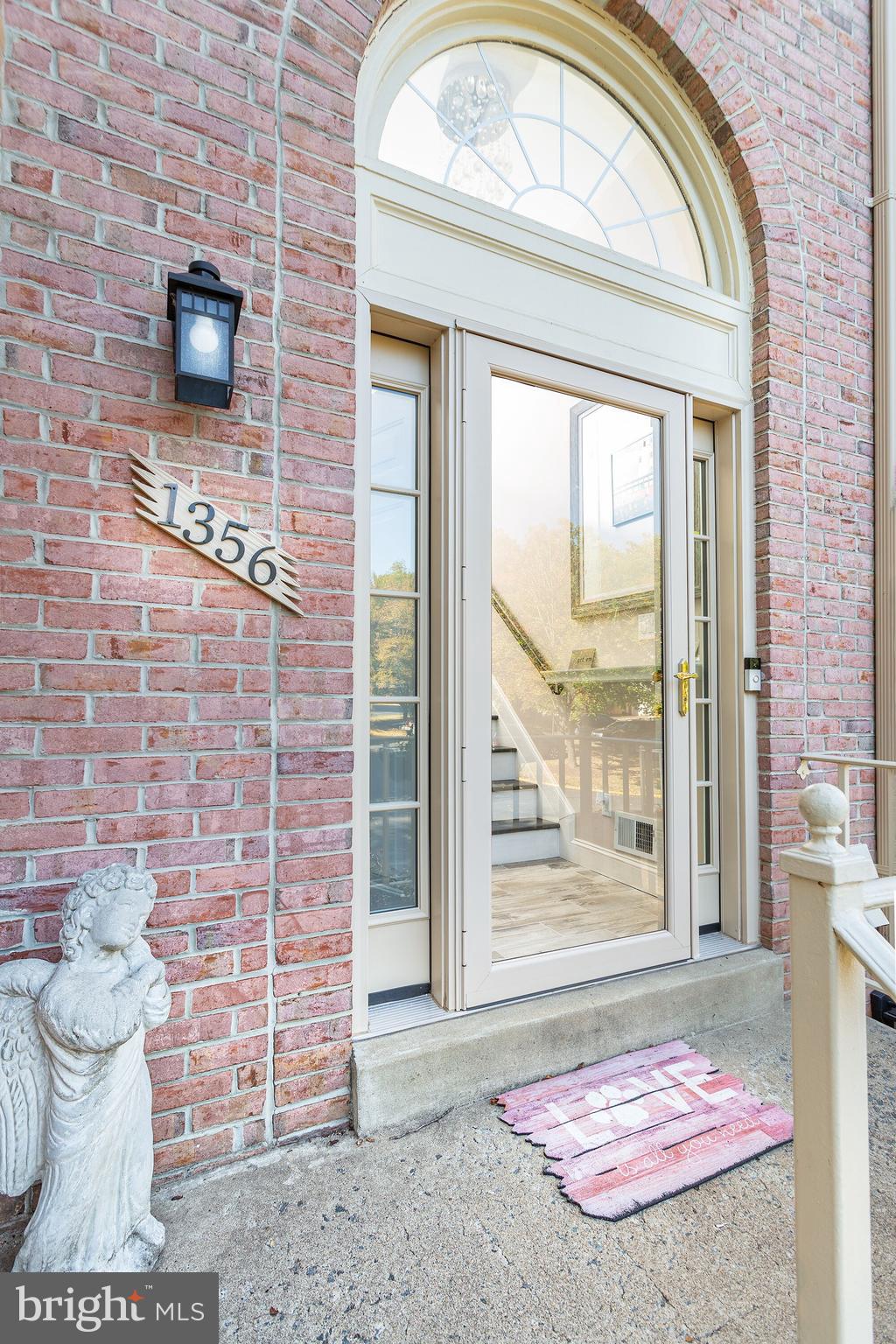 HALSTEAD GLEN - Residential