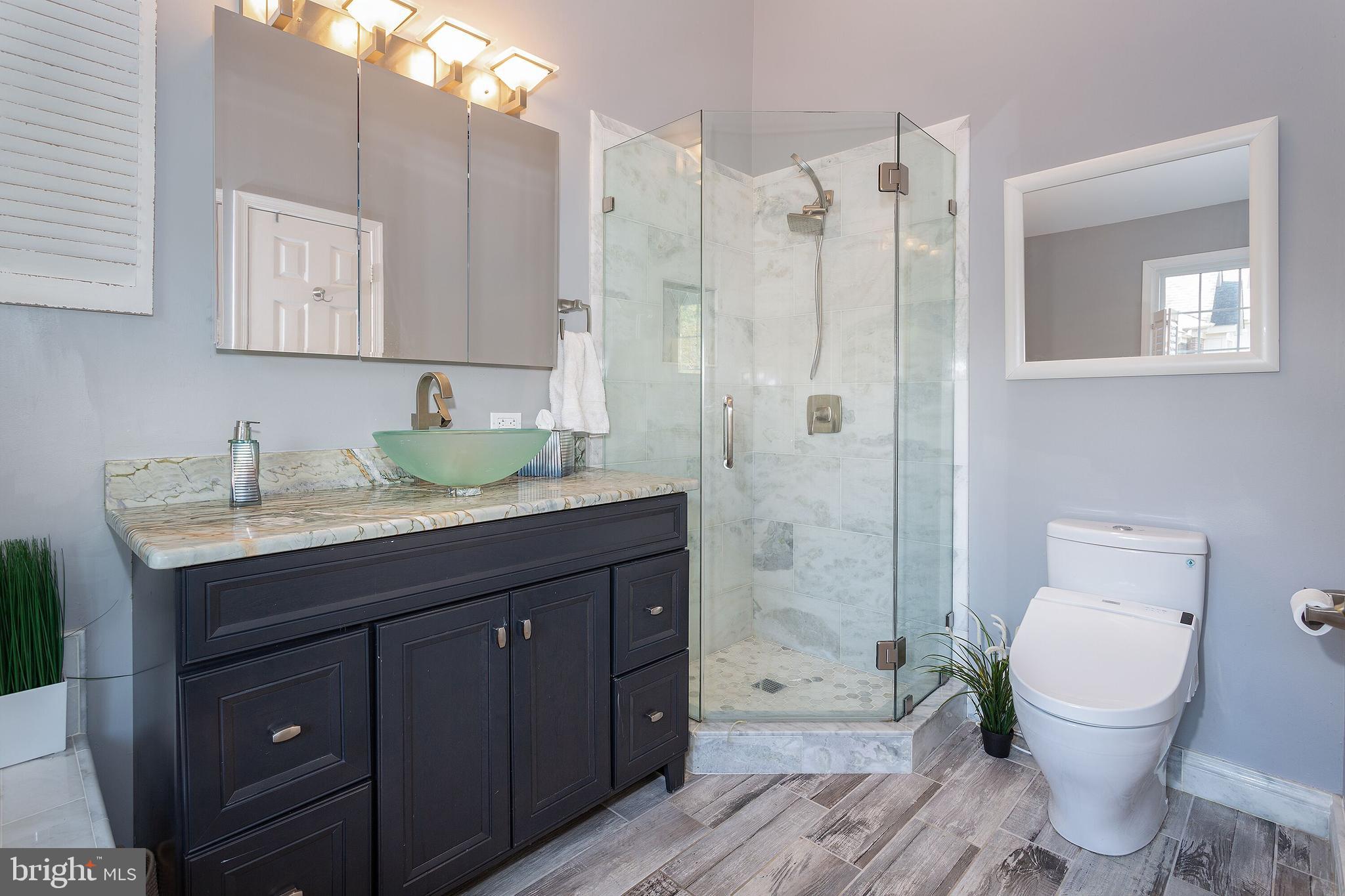 HALSTEAD GLEN - Residential