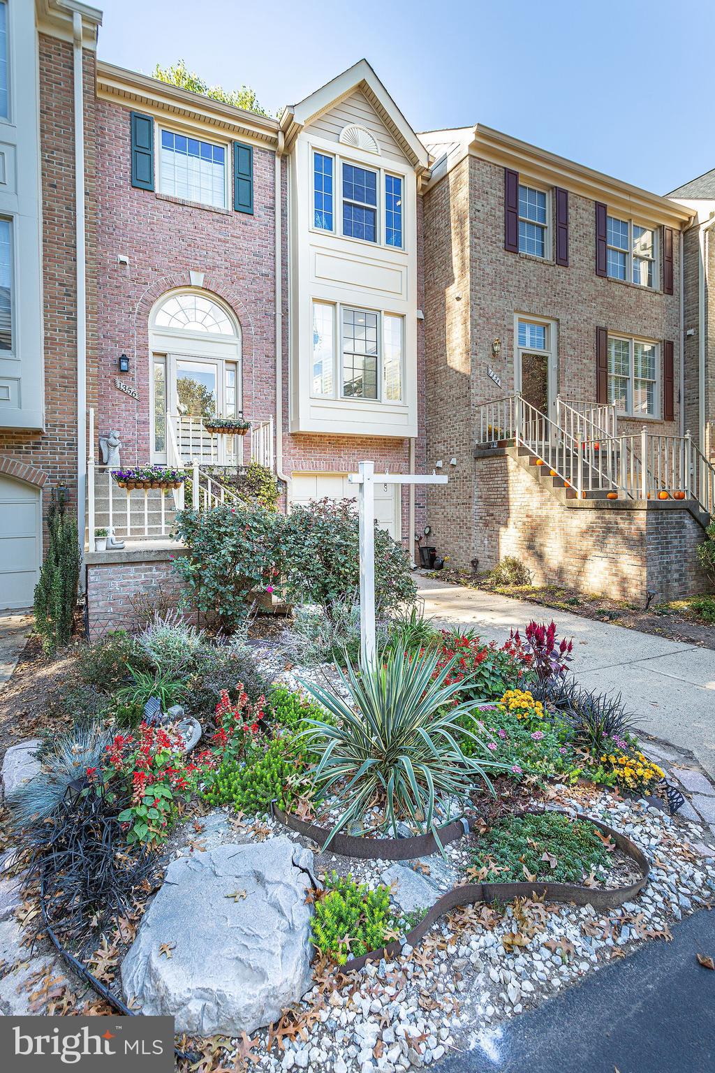 HALSTEAD GLEN - Residential