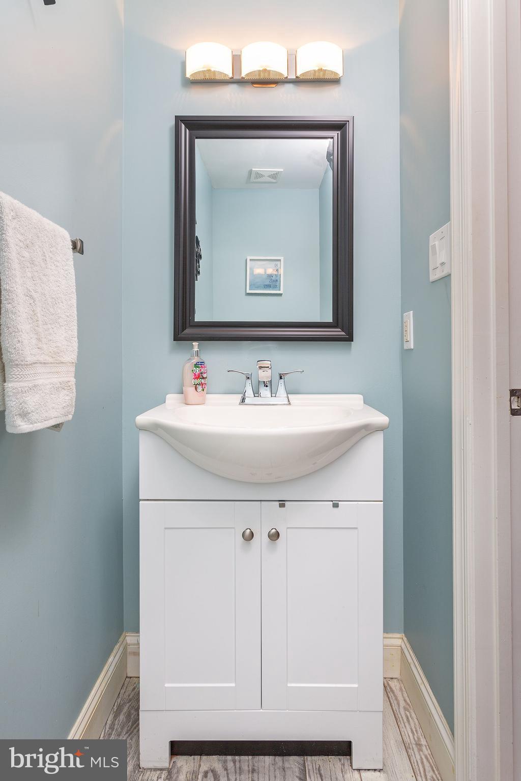 HALSTEAD GLEN - Residential