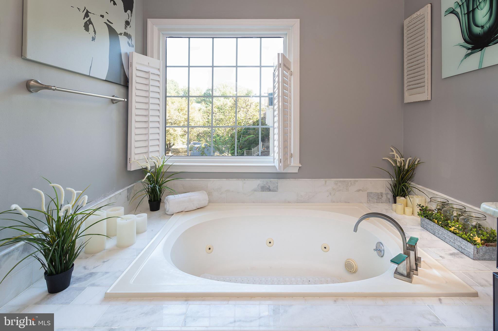 HALSTEAD GLEN - Residential