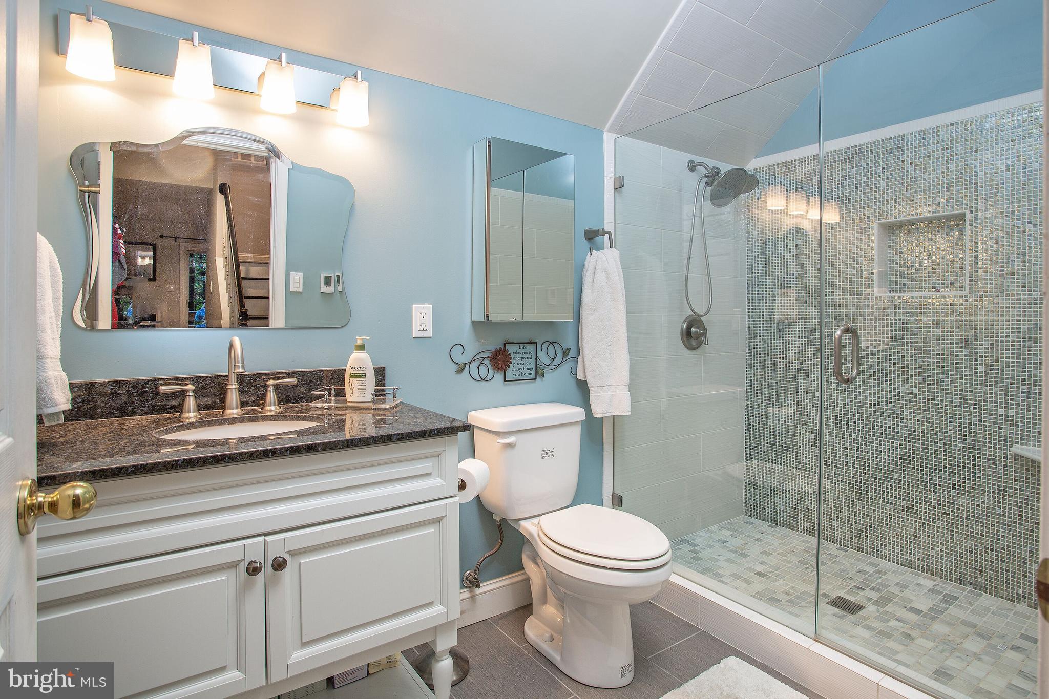 HALSTEAD GLEN - Residential