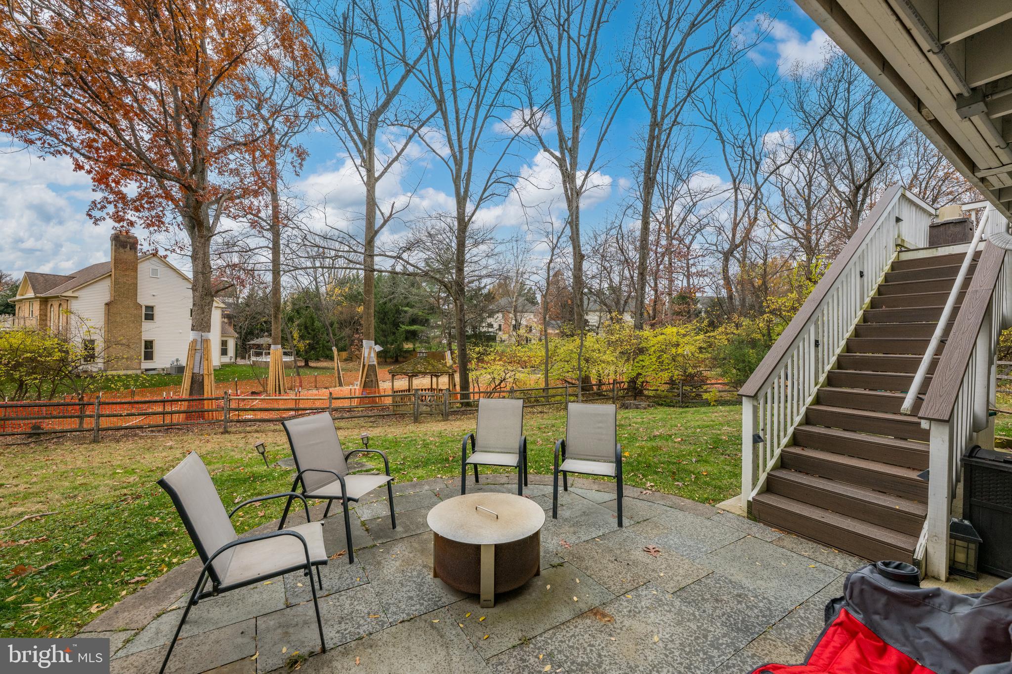 TIMBERLAWN - Residential