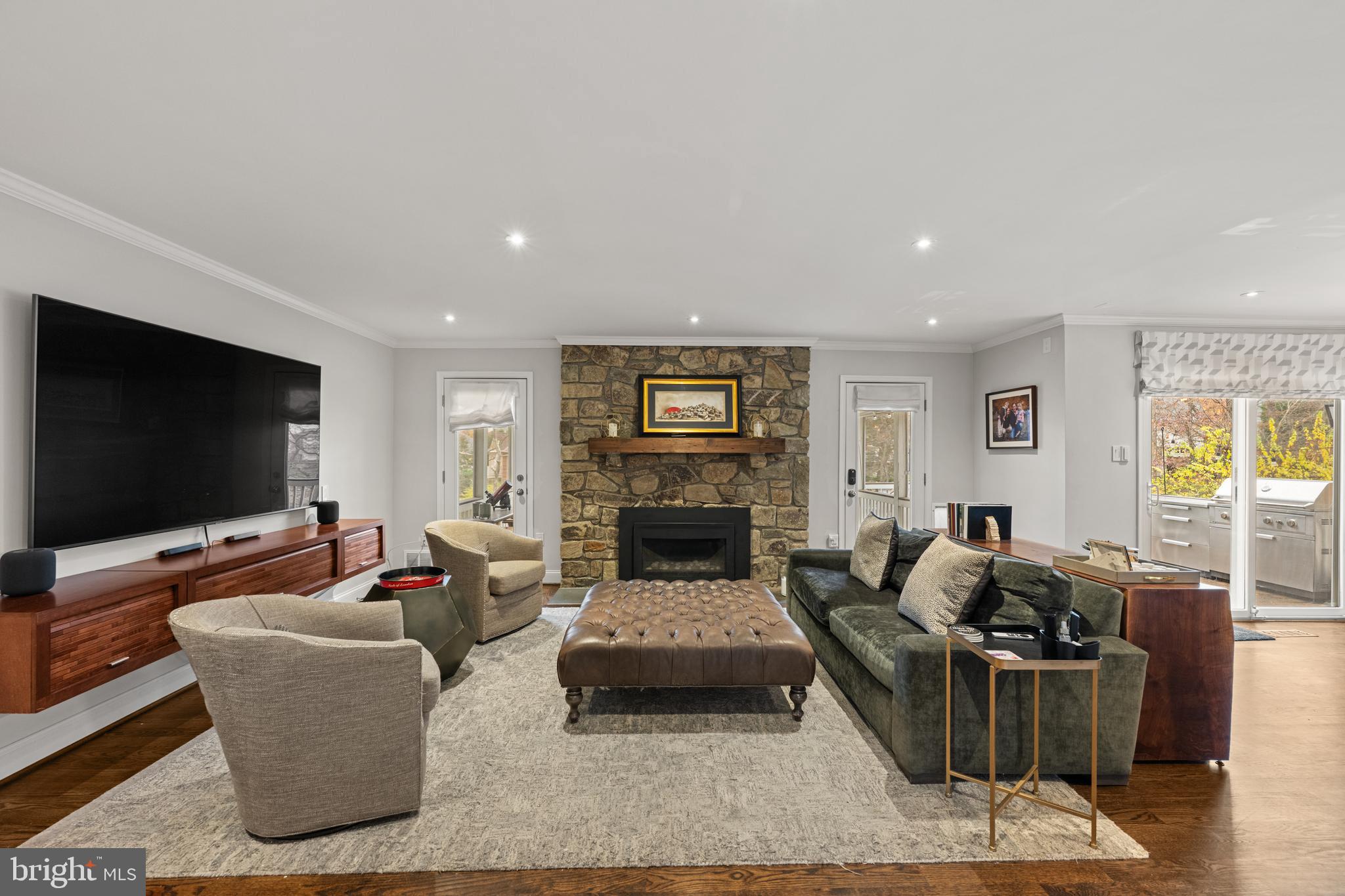 TIMBERLAWN - Residential