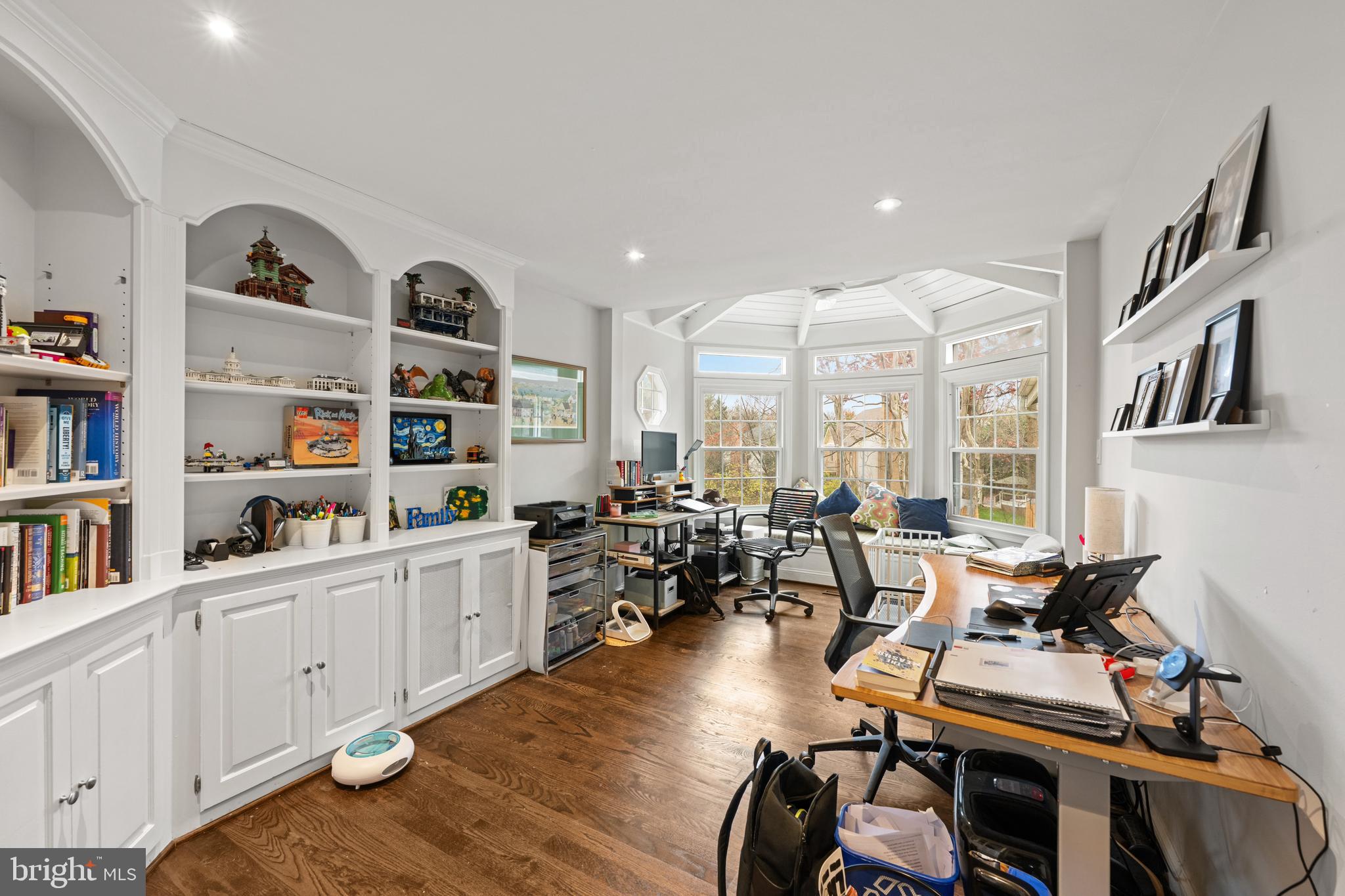 TIMBERLAWN - Residential