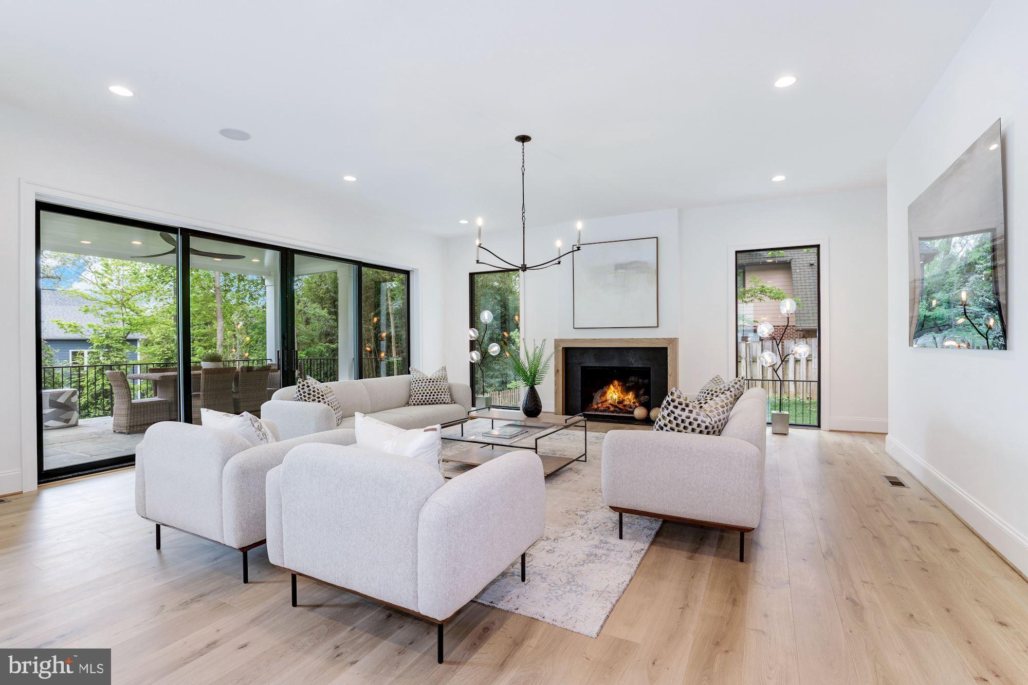 FRANKLIN PARK - Residential