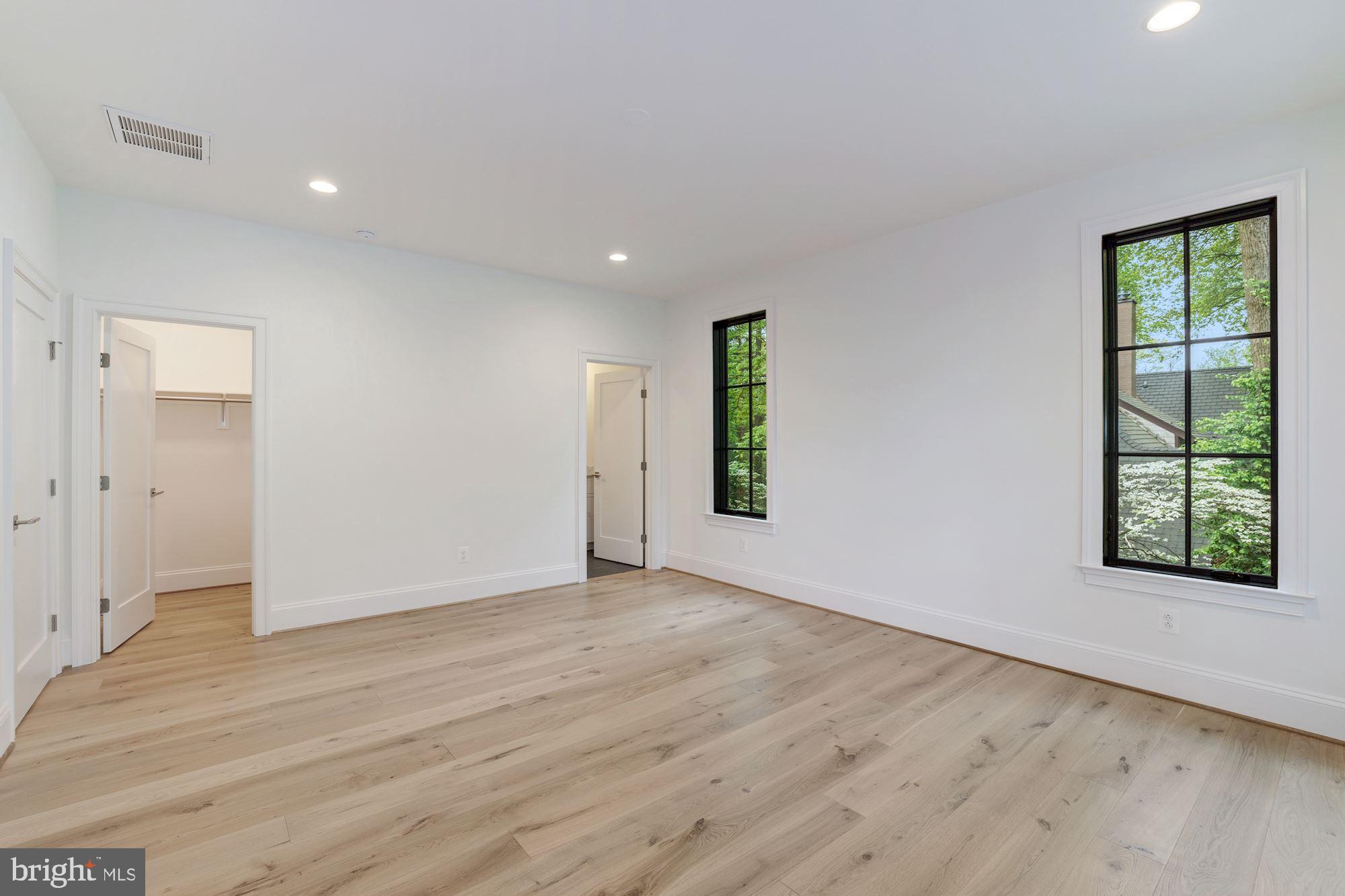 FRANKLIN PARK - Residential