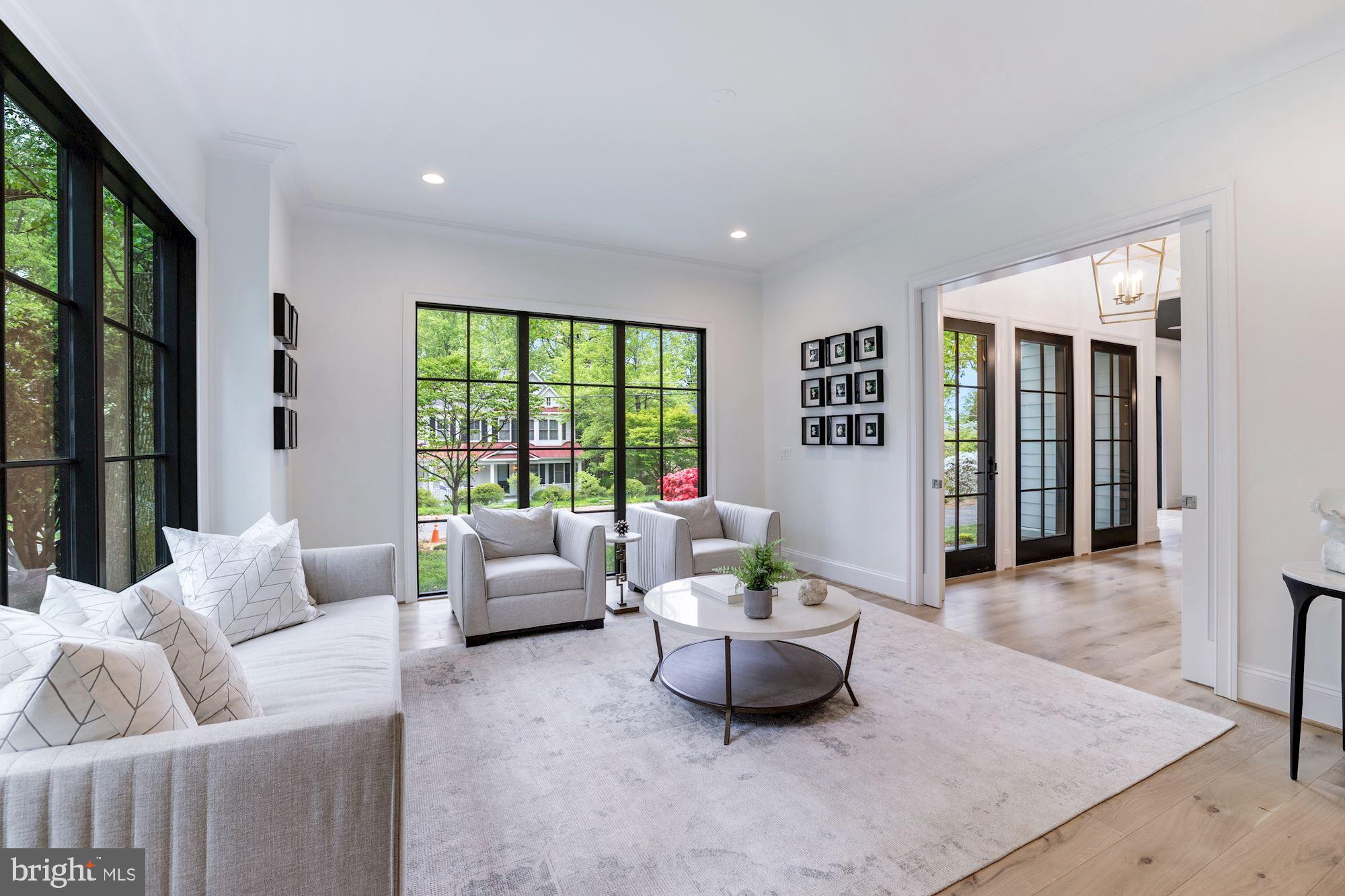 FRANKLIN PARK - Residential