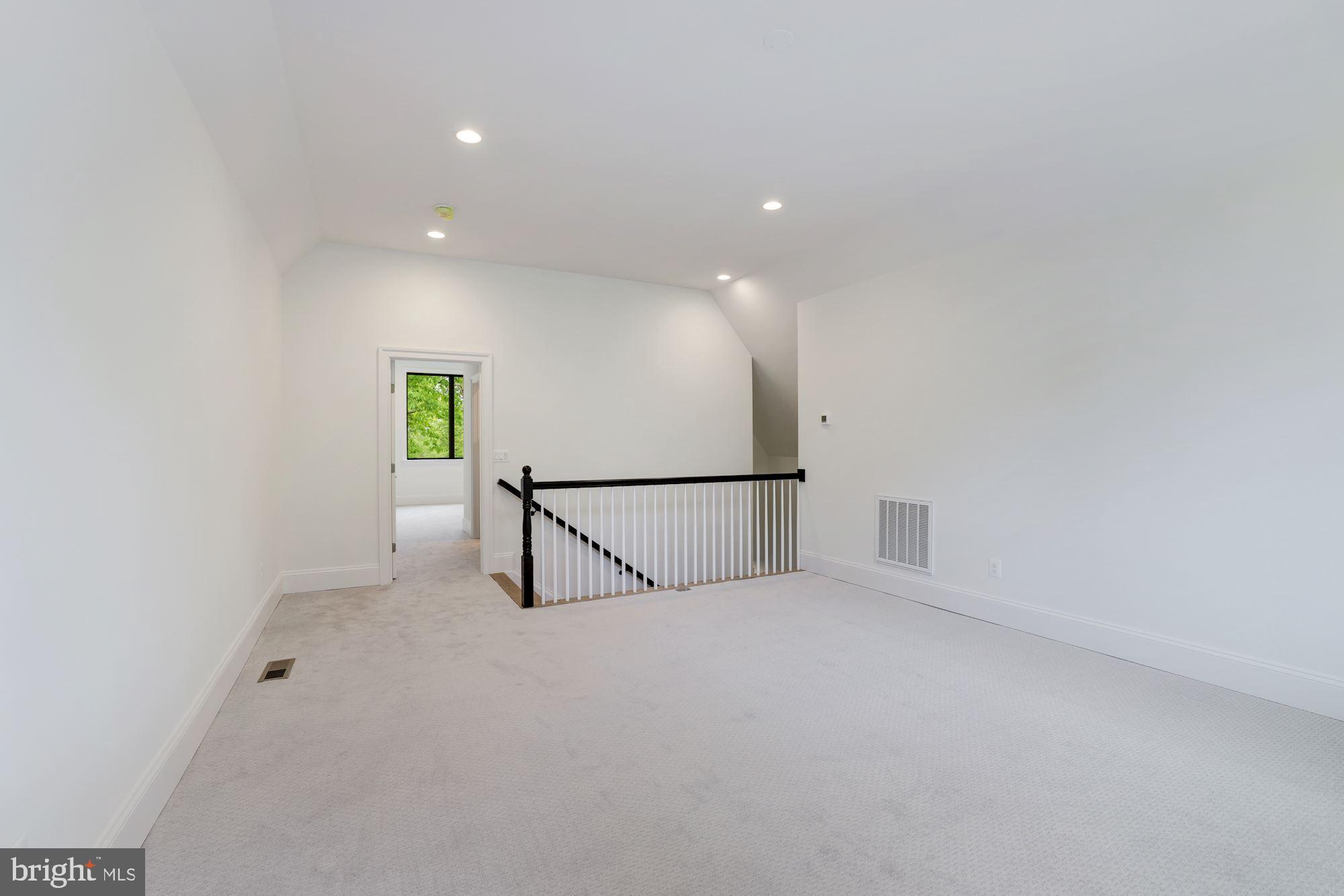 FRANKLIN PARK - Residential