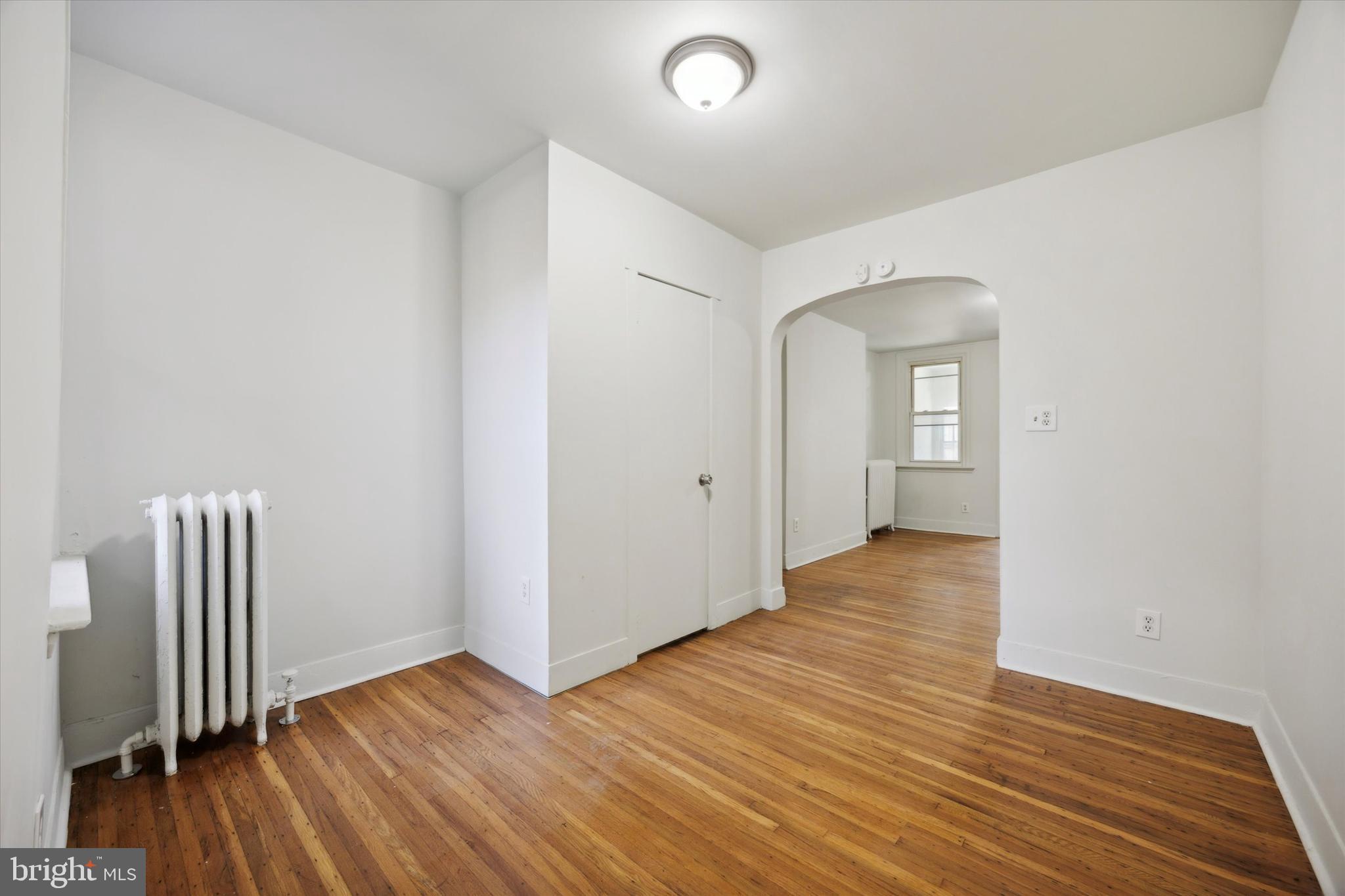 ELMWOOD PARK - Residential Lease