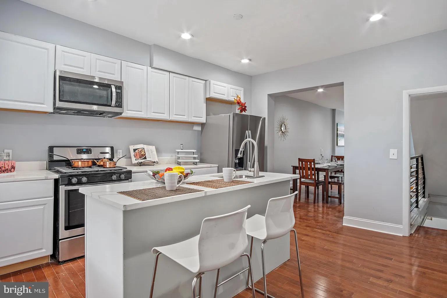 HIGHLANDTOWN - Residential Lease