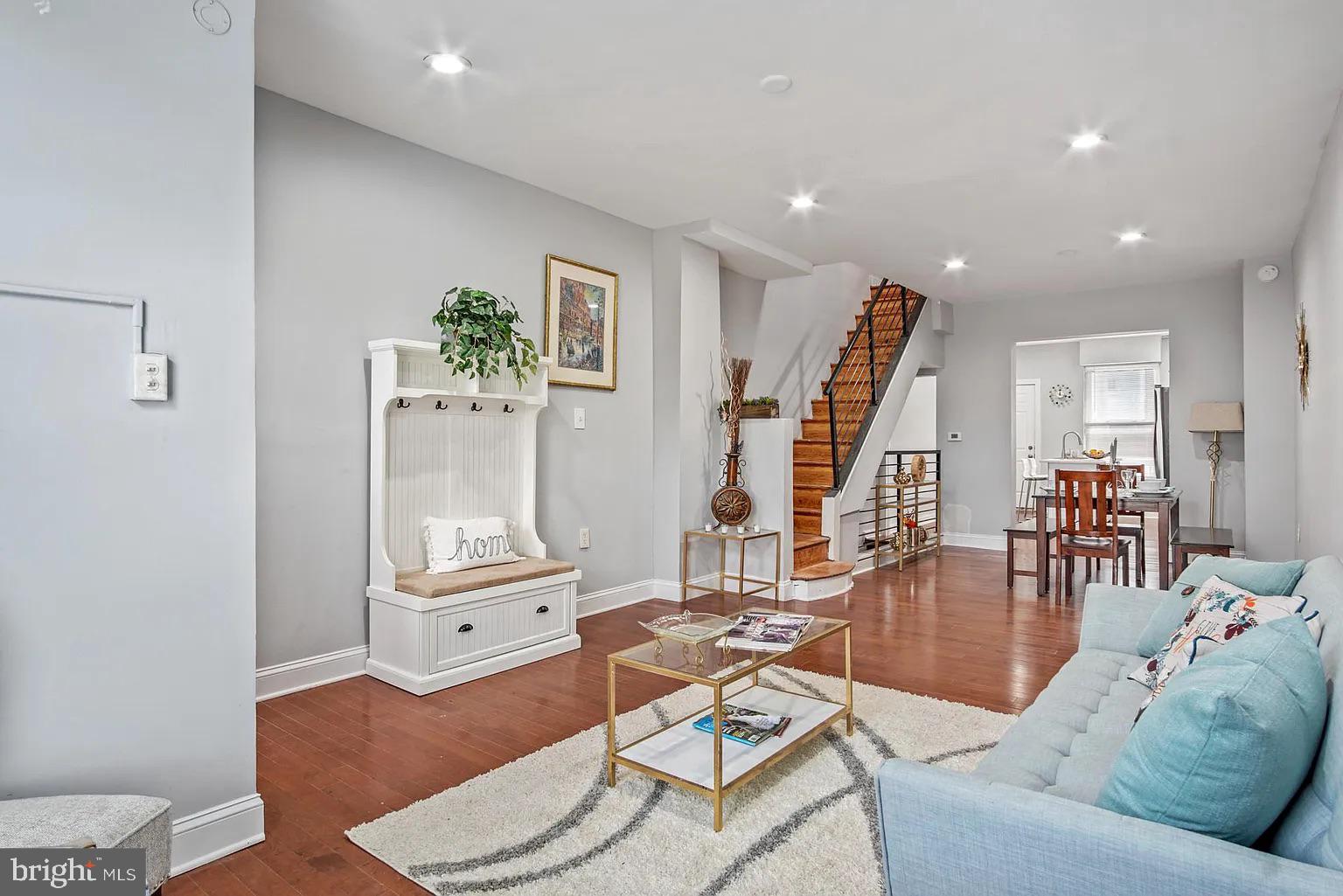 HIGHLANDTOWN - Residential Lease
