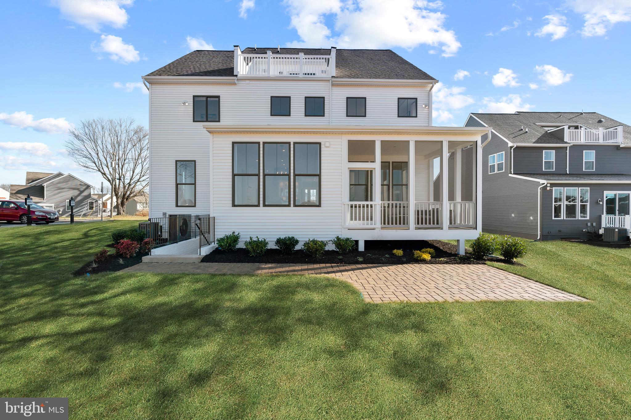 SUNSTONE PRESERVE - Residential