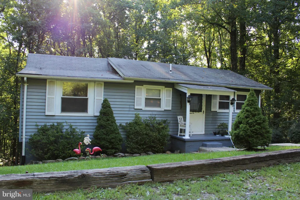 1148 High Top Road, Linden, VA 22642