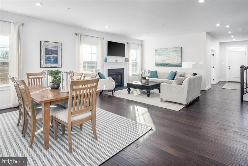 BRENTWOOD - Residential