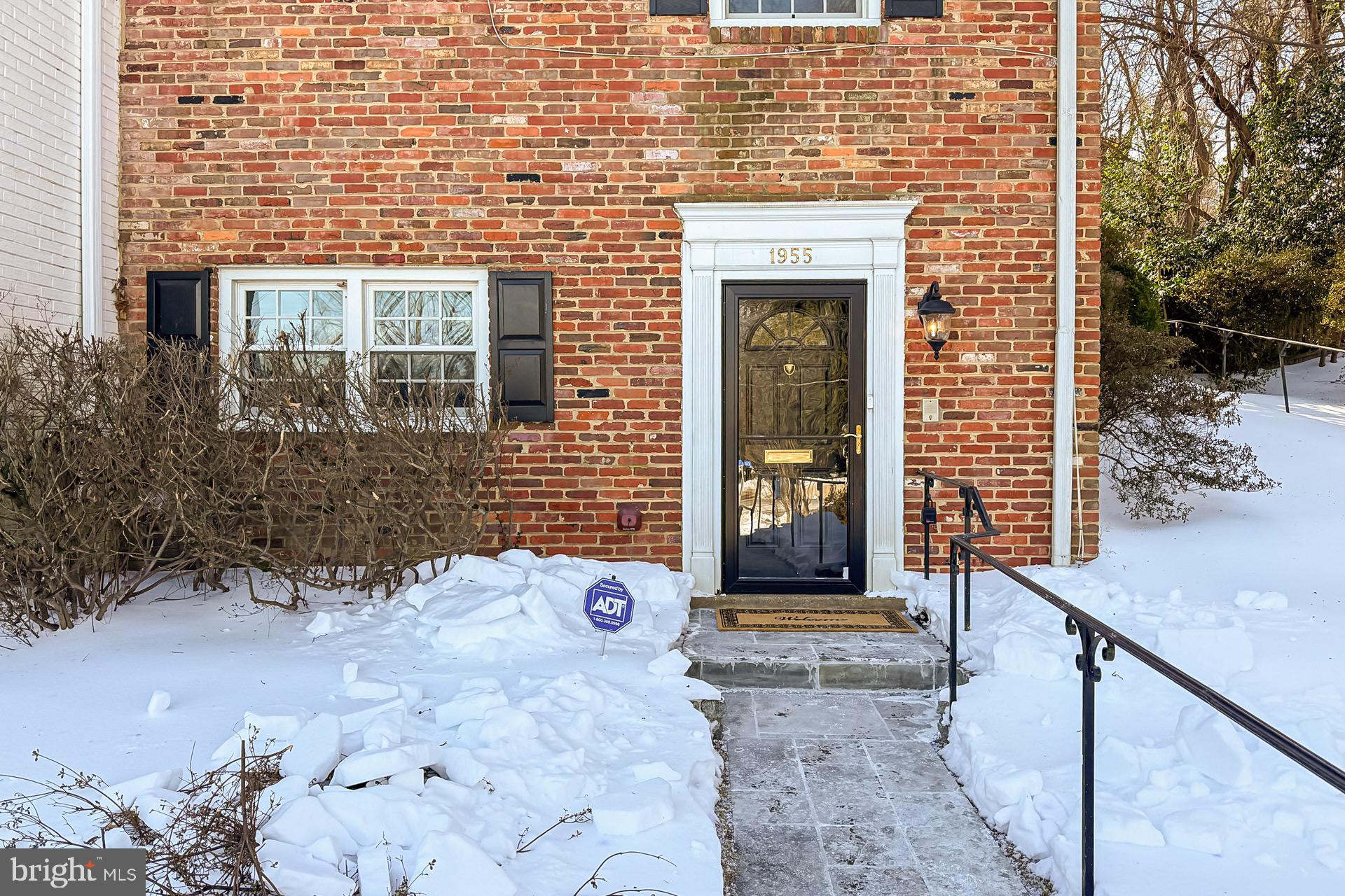 WESTMORELAND PLACE - Residential