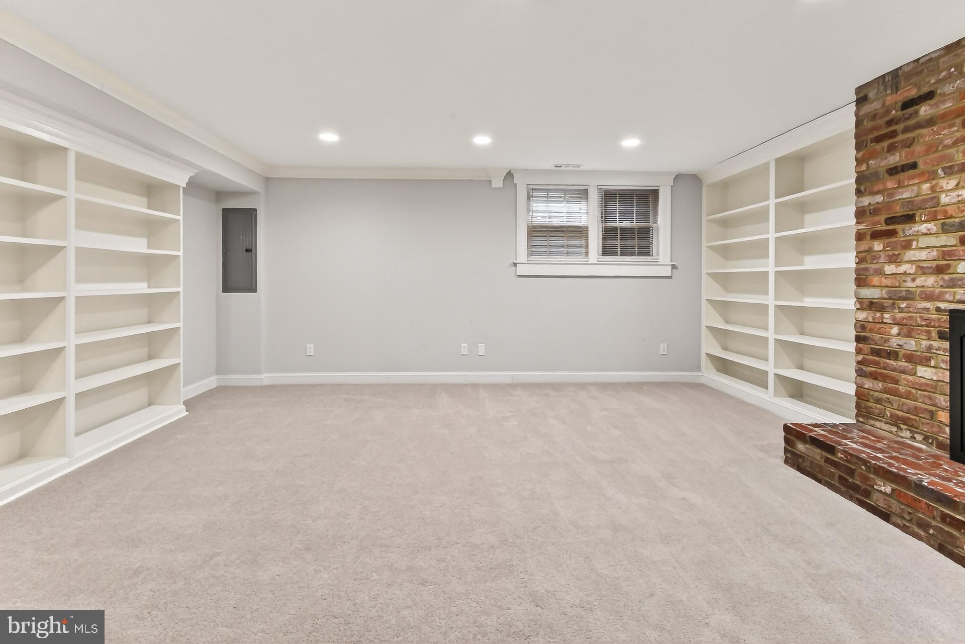 WESTMORELAND PLACE - Residential