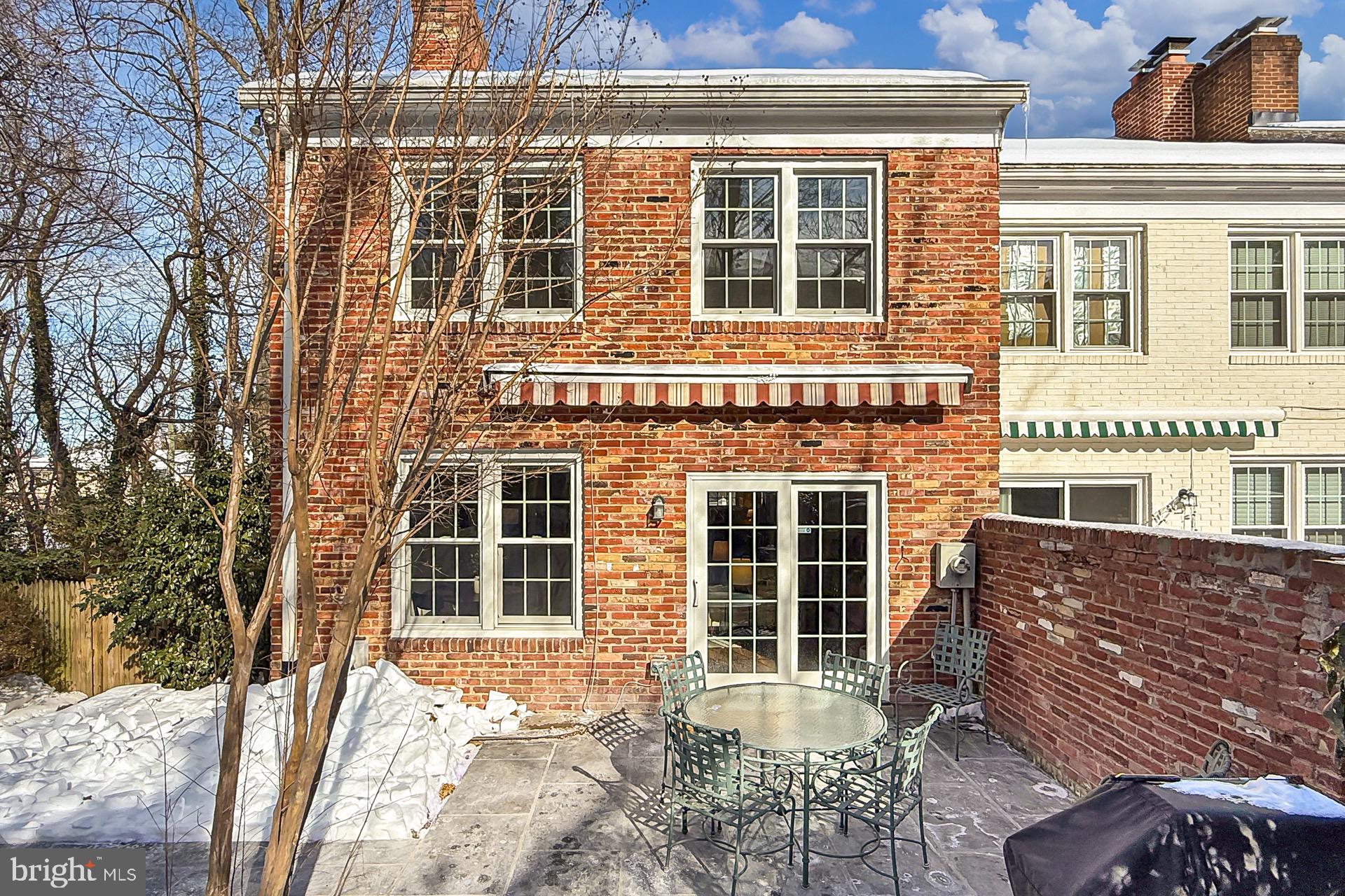 WESTMORELAND PLACE - Residential