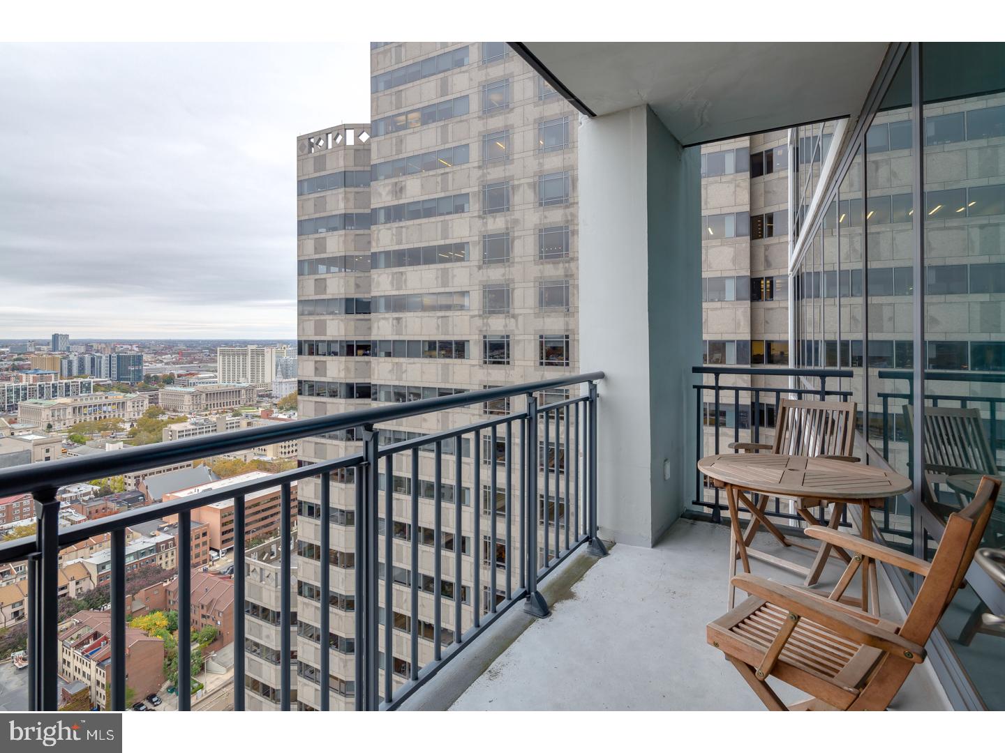 RITTENHOUSE SQUARE - Residential Lease
