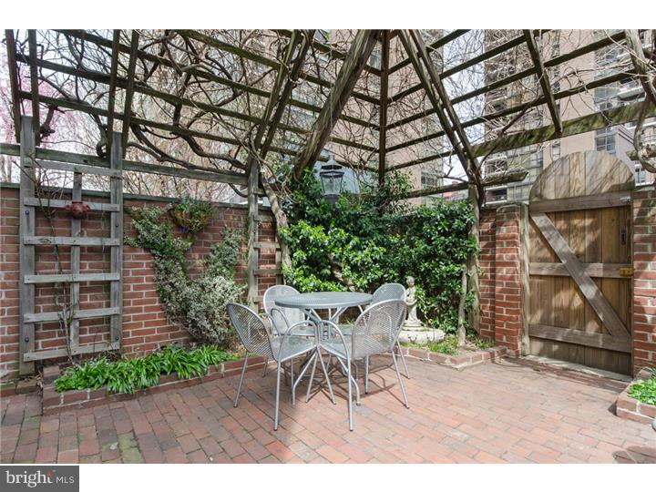 SOCIETY HILL - Residential