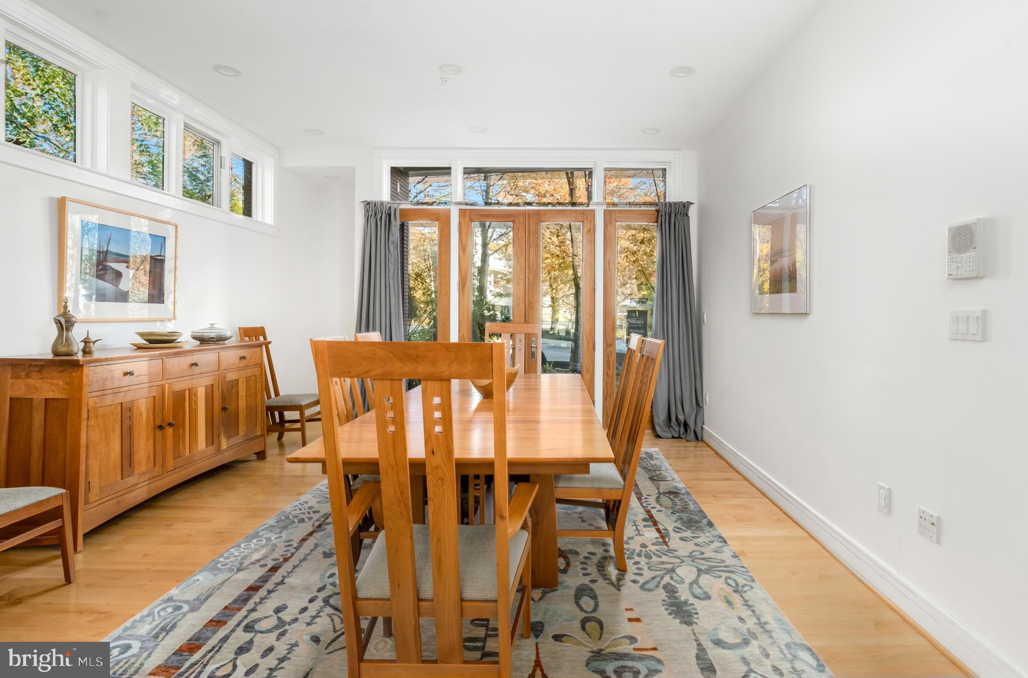 FOREST HILLS - Residential
