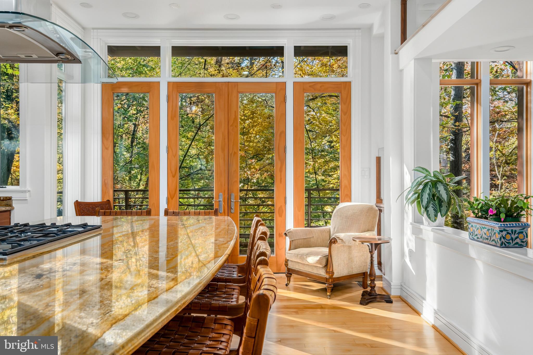 FOREST HILLS - Residential