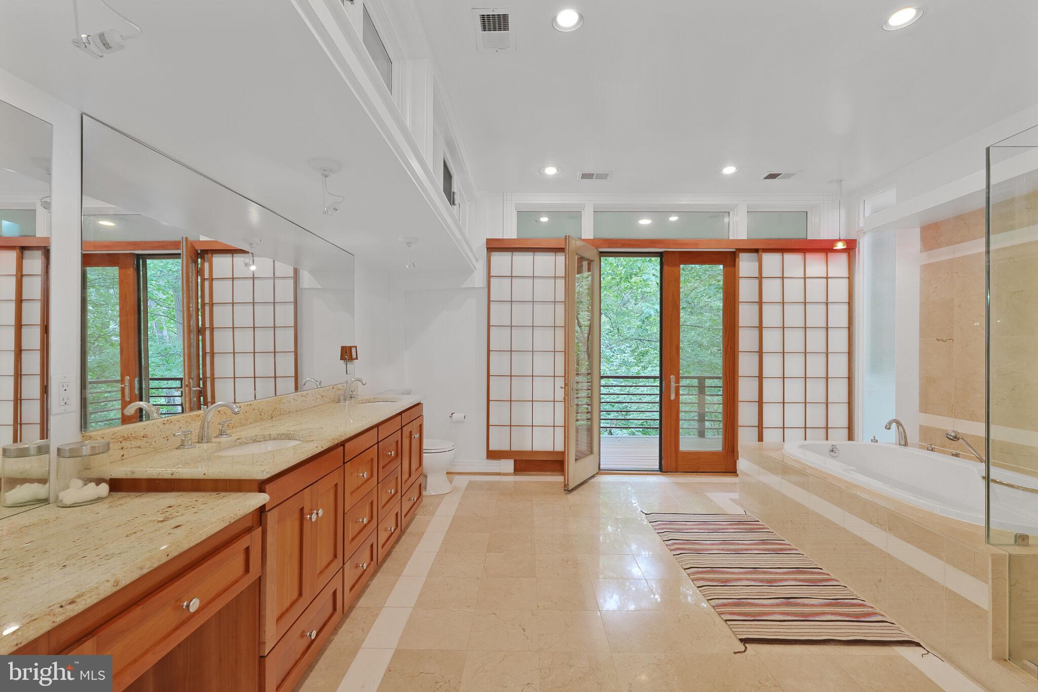 FOREST HILLS - Residential