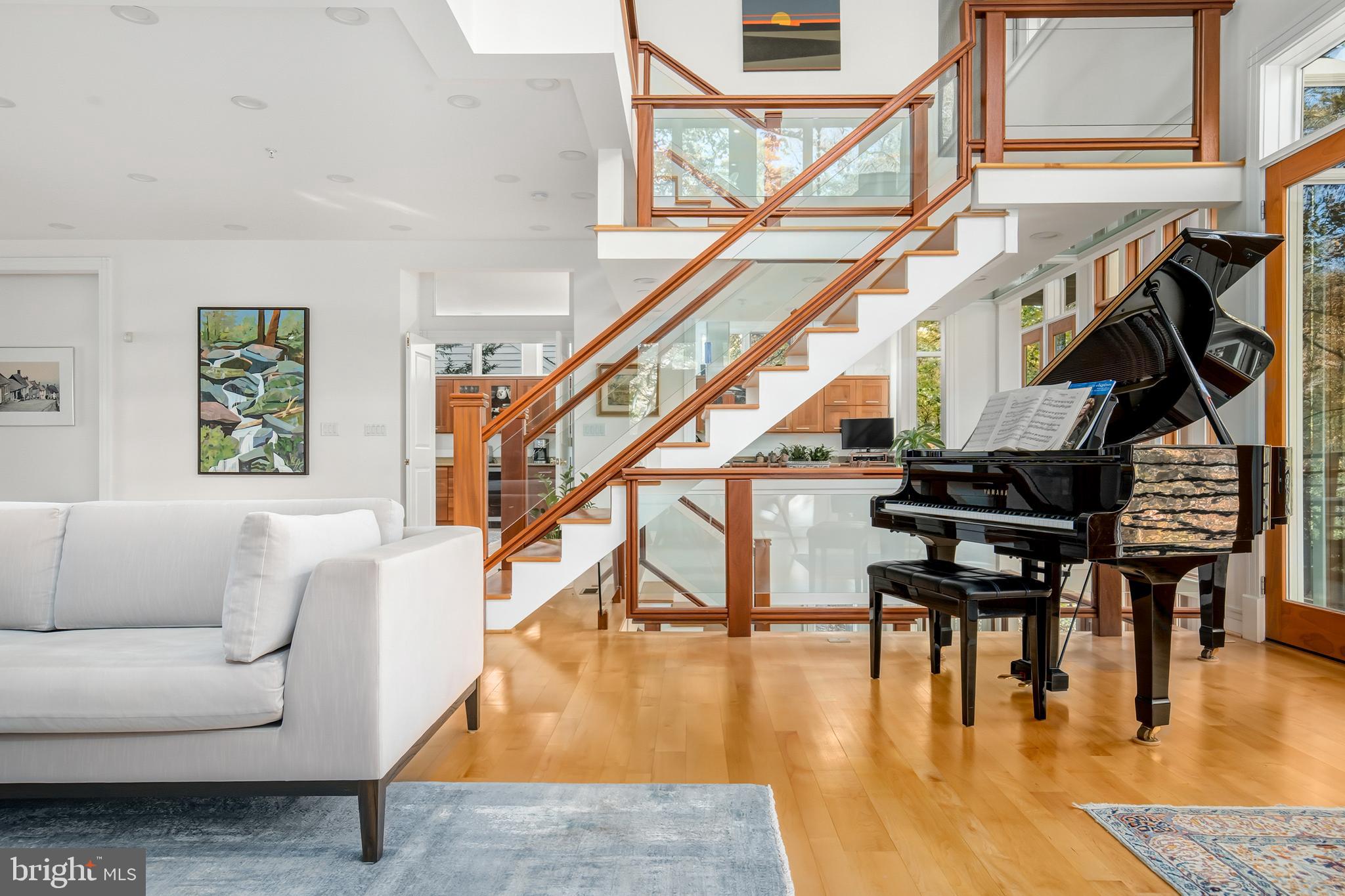 FOREST HILLS - Residential